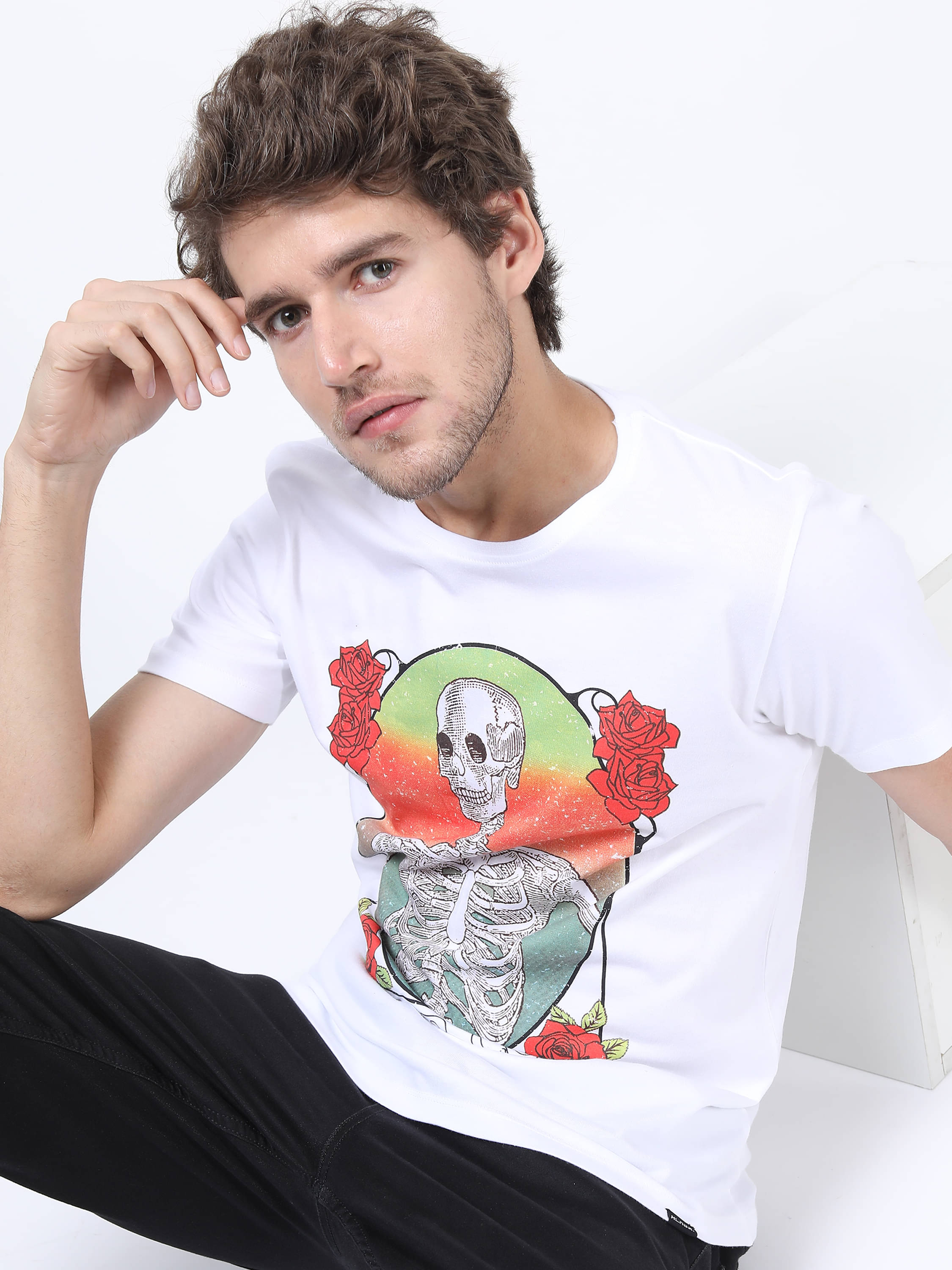 Highlander Men Cotton Slim Fit Printed T-Shirt ( White ) Highlander Men Cotton Slim Fit Printed T-Shirt ( White )