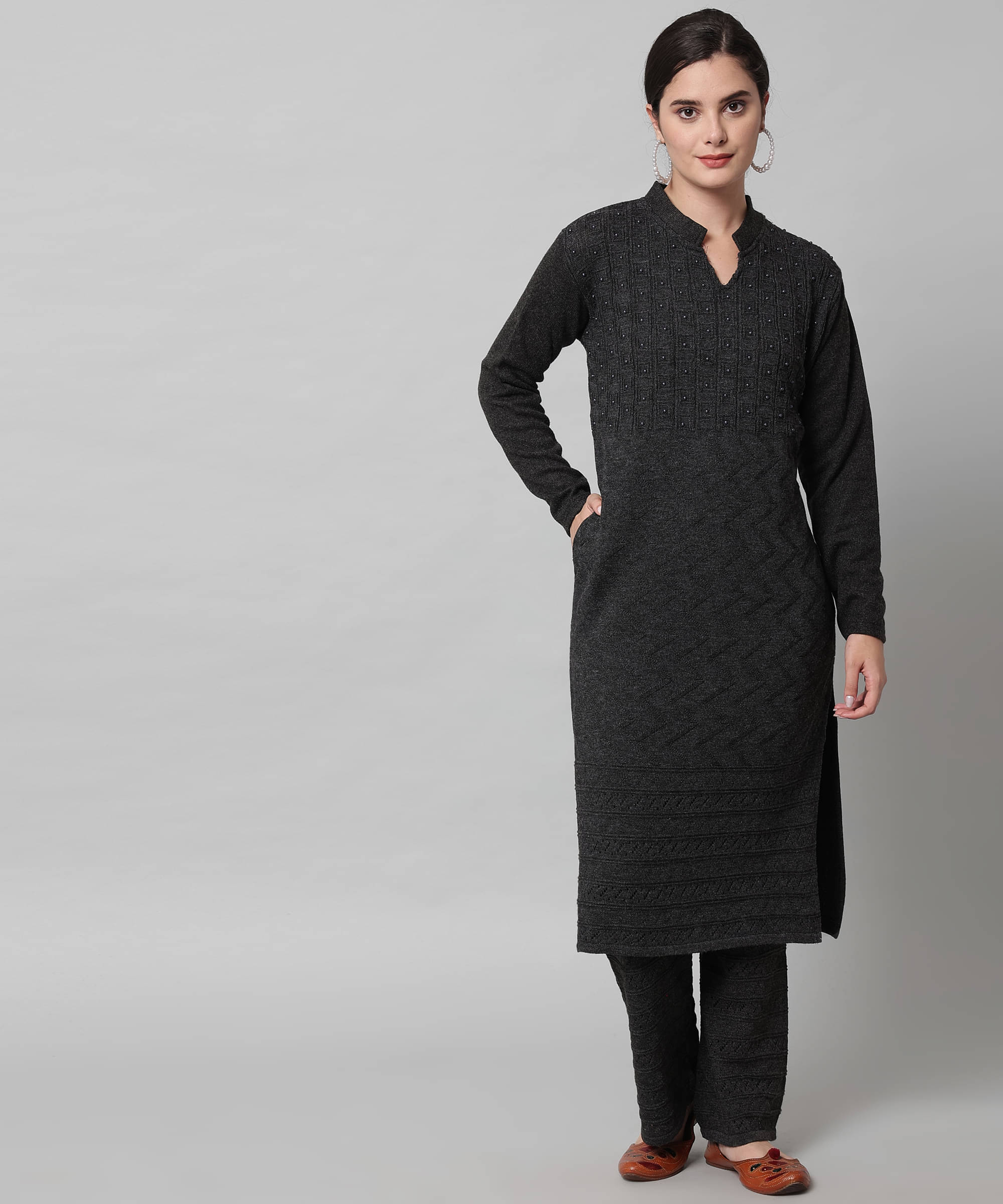     			Kilvested Women Woollen Solid Straight Kurti With Palazzo ( Dark Grey )
