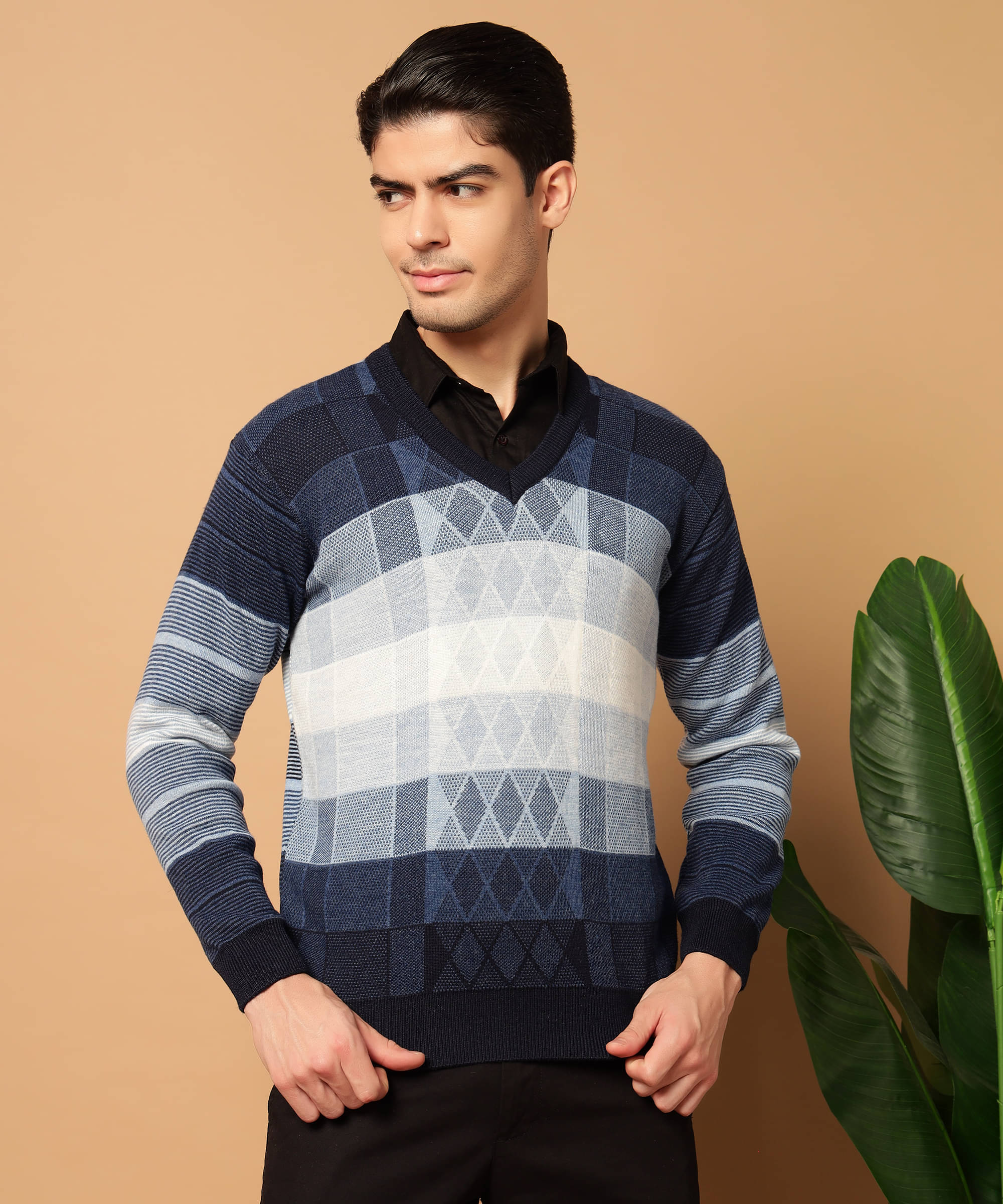 Kilvested Woollen Blend Round Neck Men's Full Sleeves Pullover Sweater - Blue ( Pack of 1 ) Kilvested Woollen Blend Round Neck Men's Full Sleeves Pullover Sweater - Blue ( Pack of 1 )