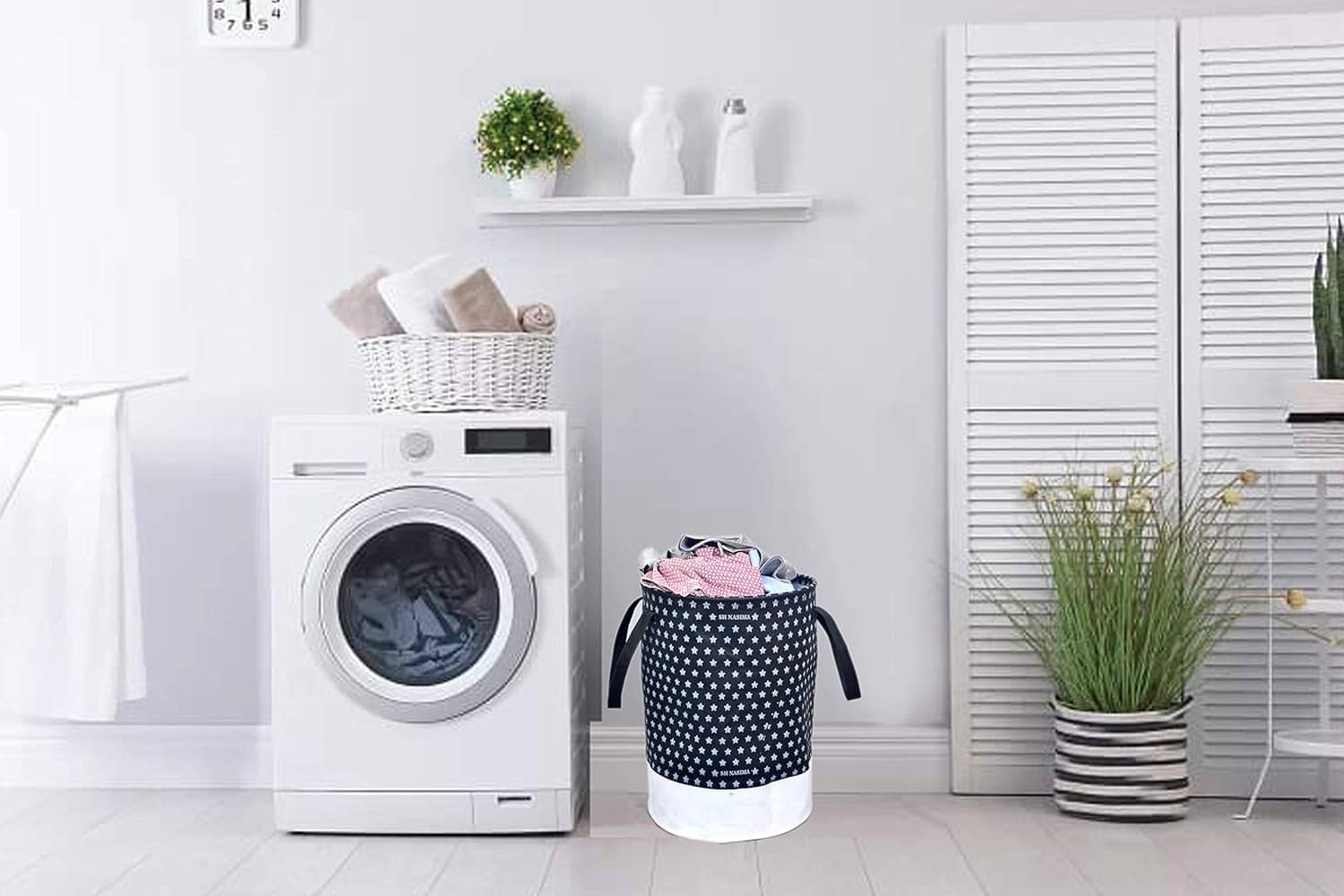     			Zovira Black Laundry Bags ( Pack of 1 )