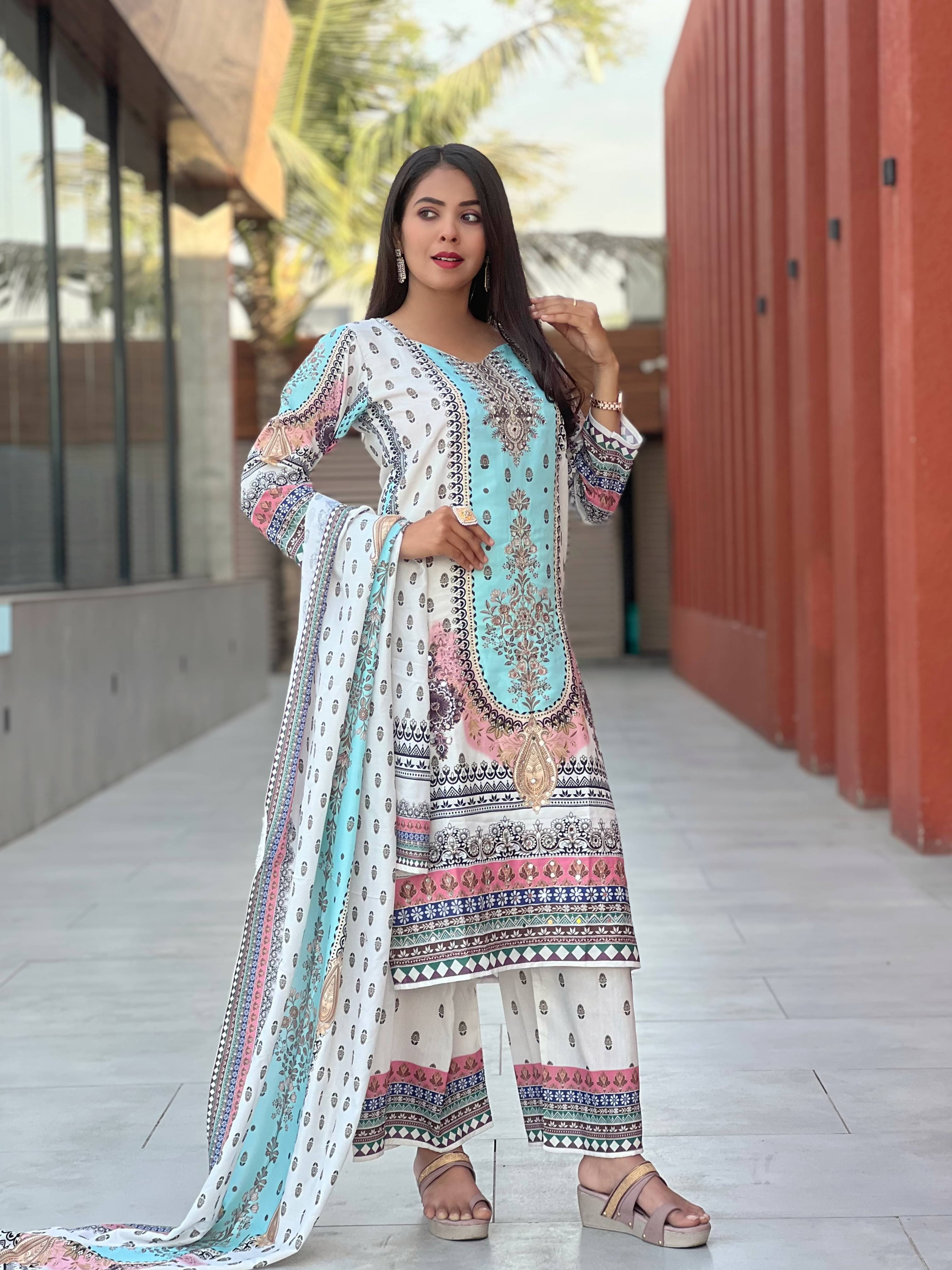     			Bindudi Women Silk Blend Embellished Straight Kurti With Pants ( Light Blue )