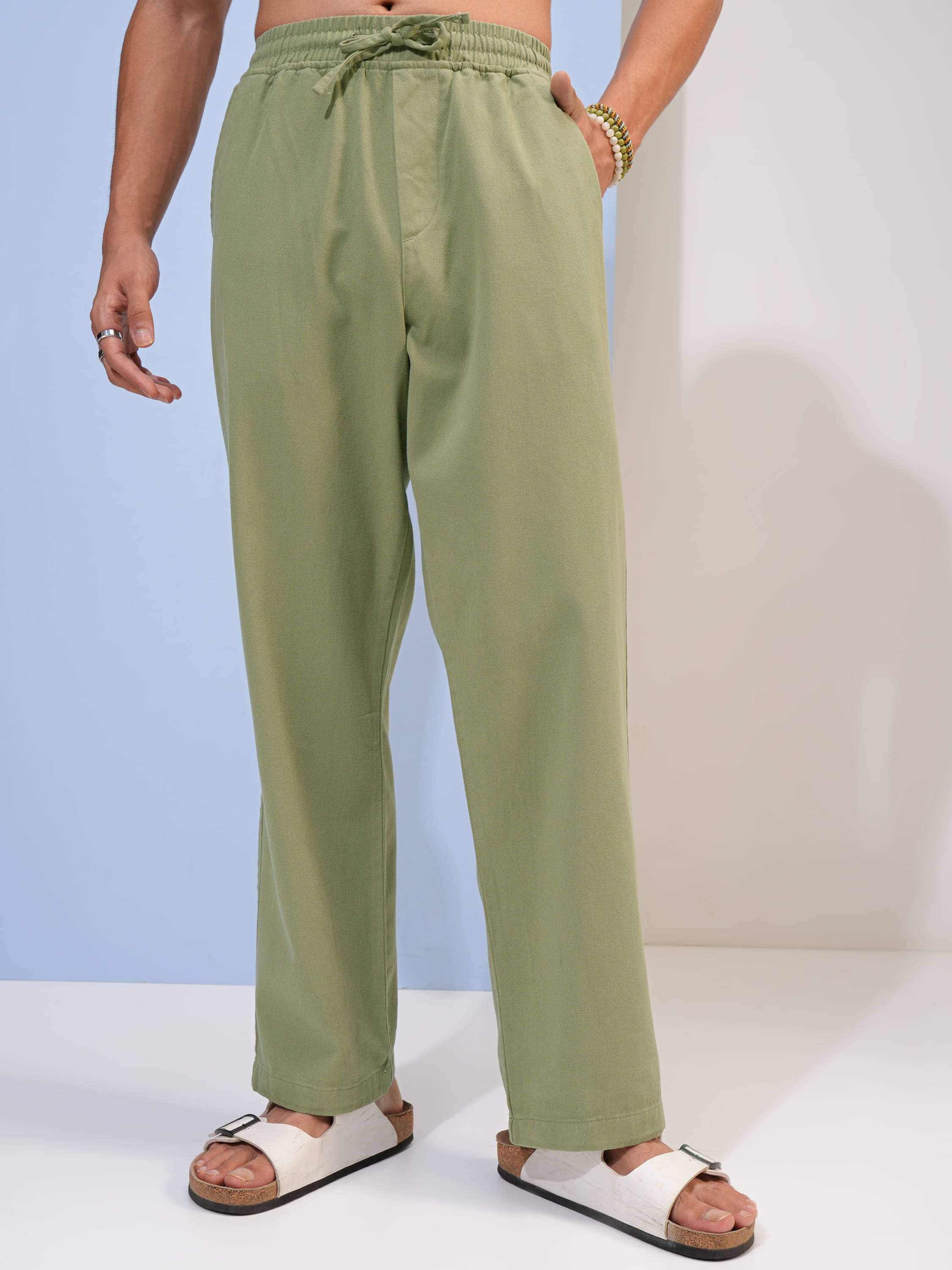 Highlander Straight Men's Trouser - Olive ( Pack of 1 ) Highlander Straight Men's Trouser - Olive ( Pack of 1 )