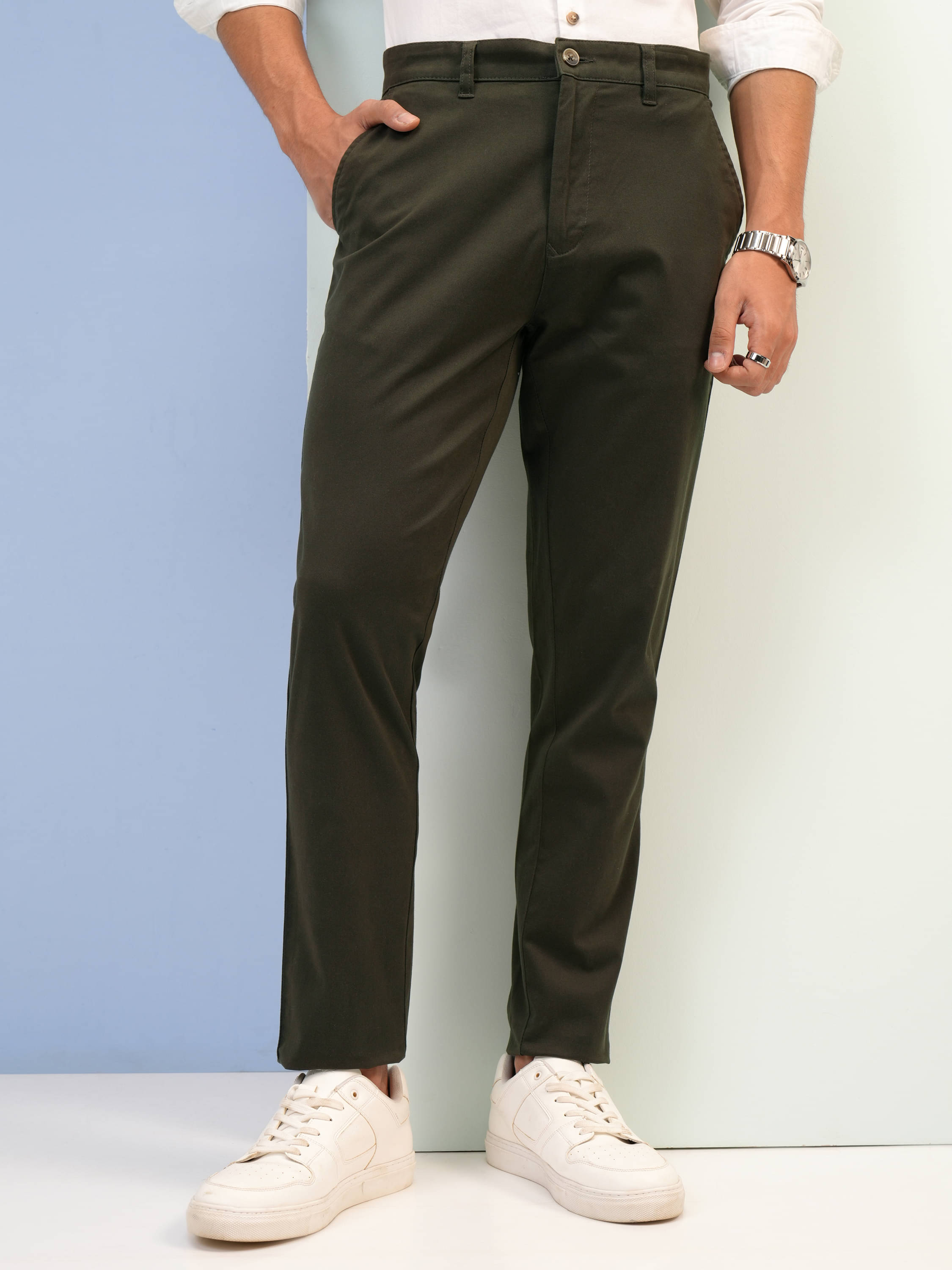     			Highlander Tapered Men's Chinos - Olive ( Pack of 1 )
