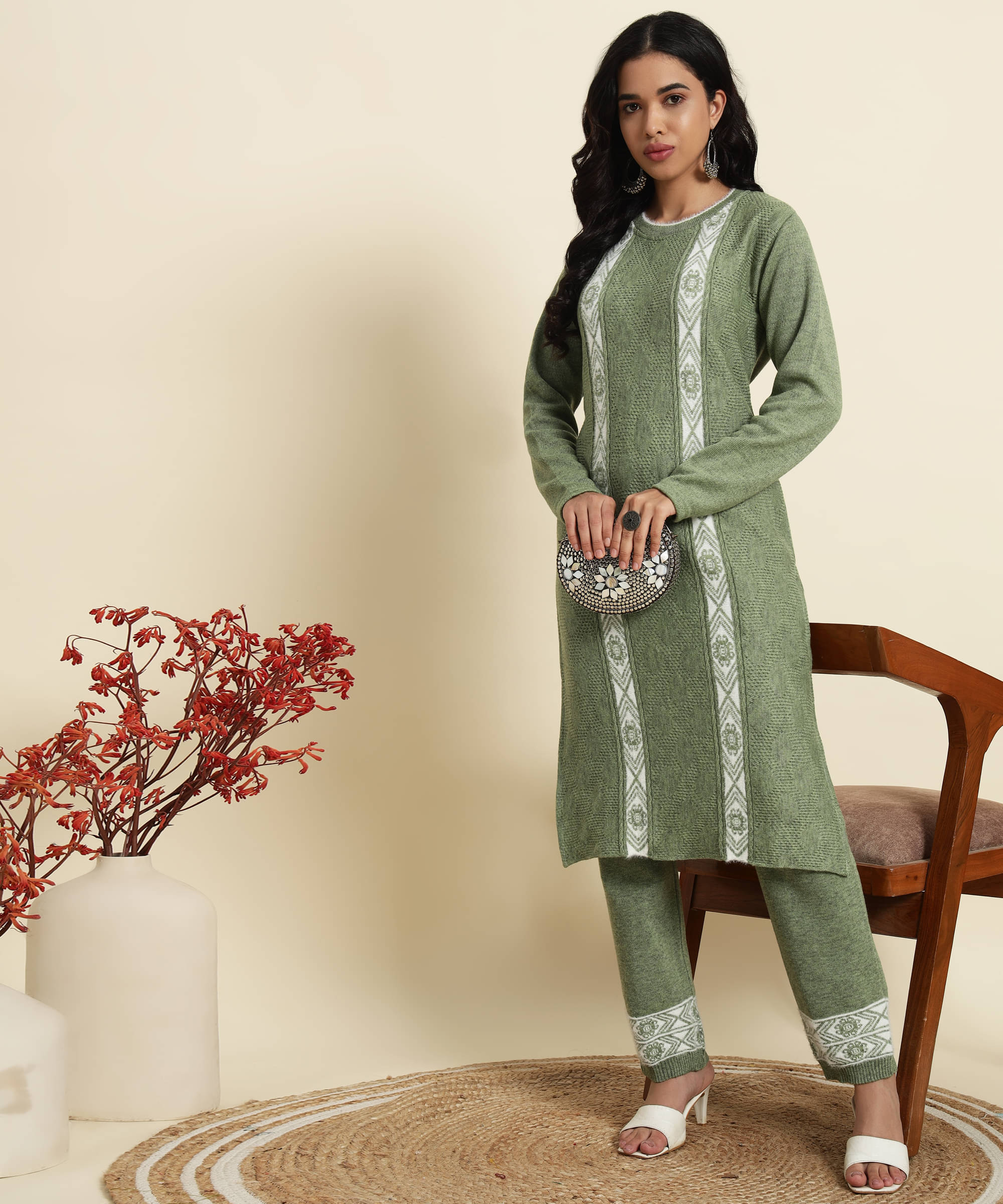     			Kilvested Women Woollen Self Design Straight Kurti With Palazzo ( Green )