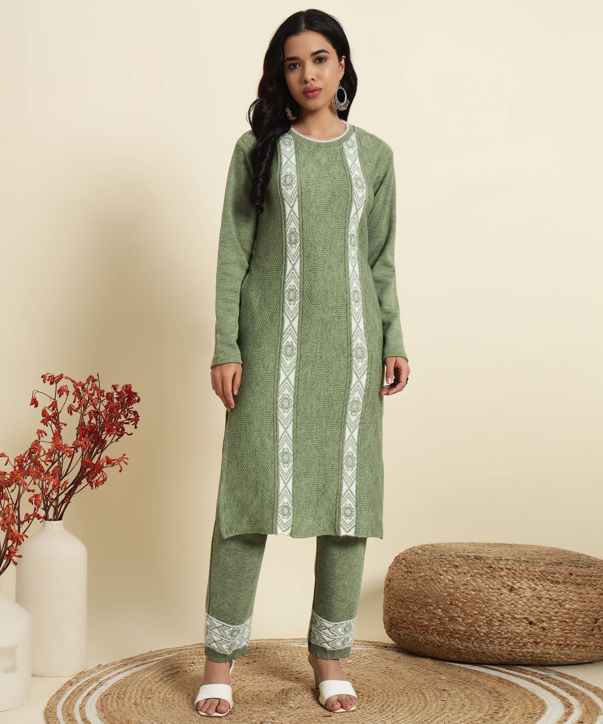     			Kilvested Women Woollen Self Design Straight Kurti With Palazzo ( Green )