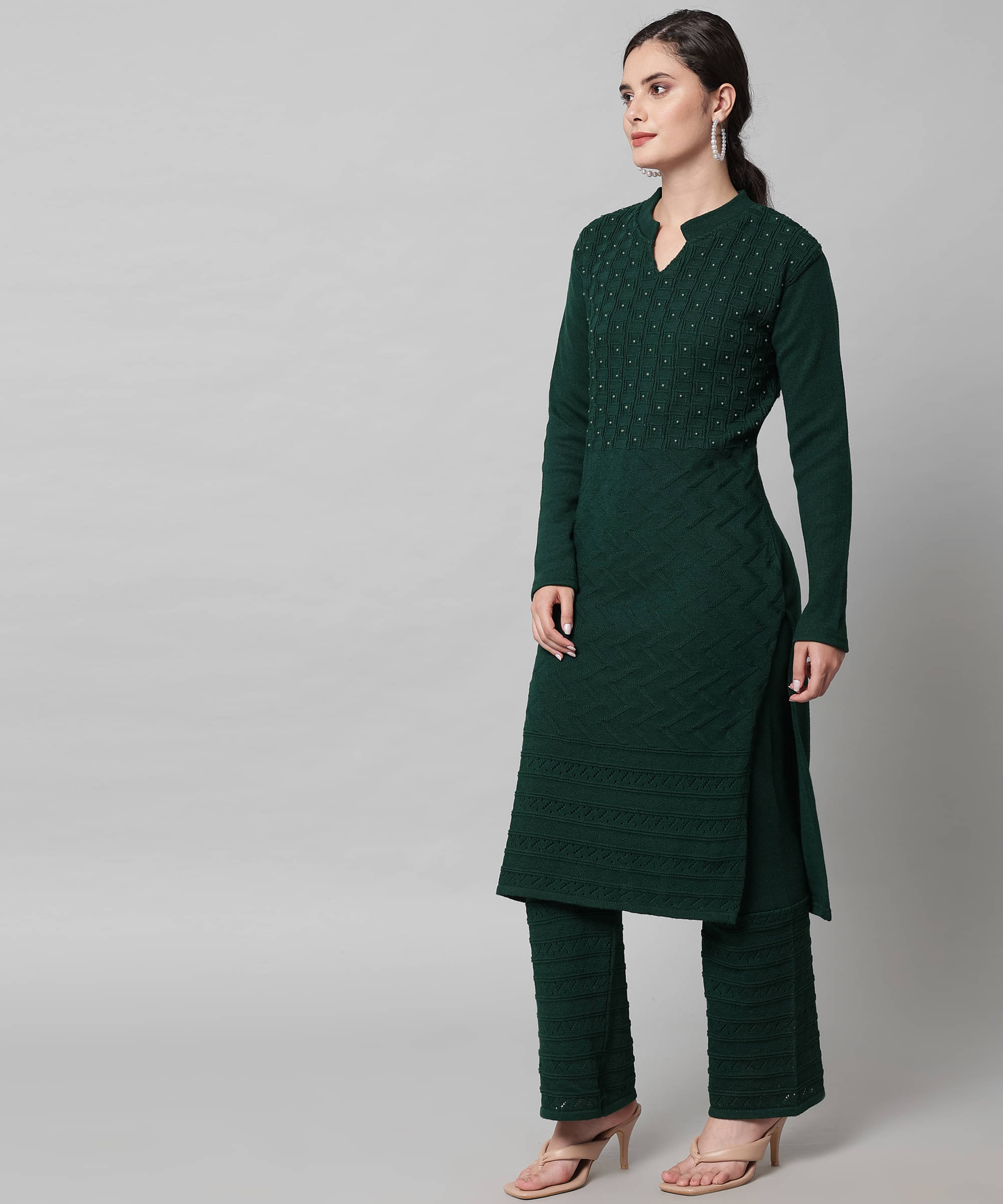Kilvested Women Woollen Solid Straight Kurti With Palazzo ( Green ) Kilvested Women Woollen Solid Straight Kurti With Palazzo ( Green )