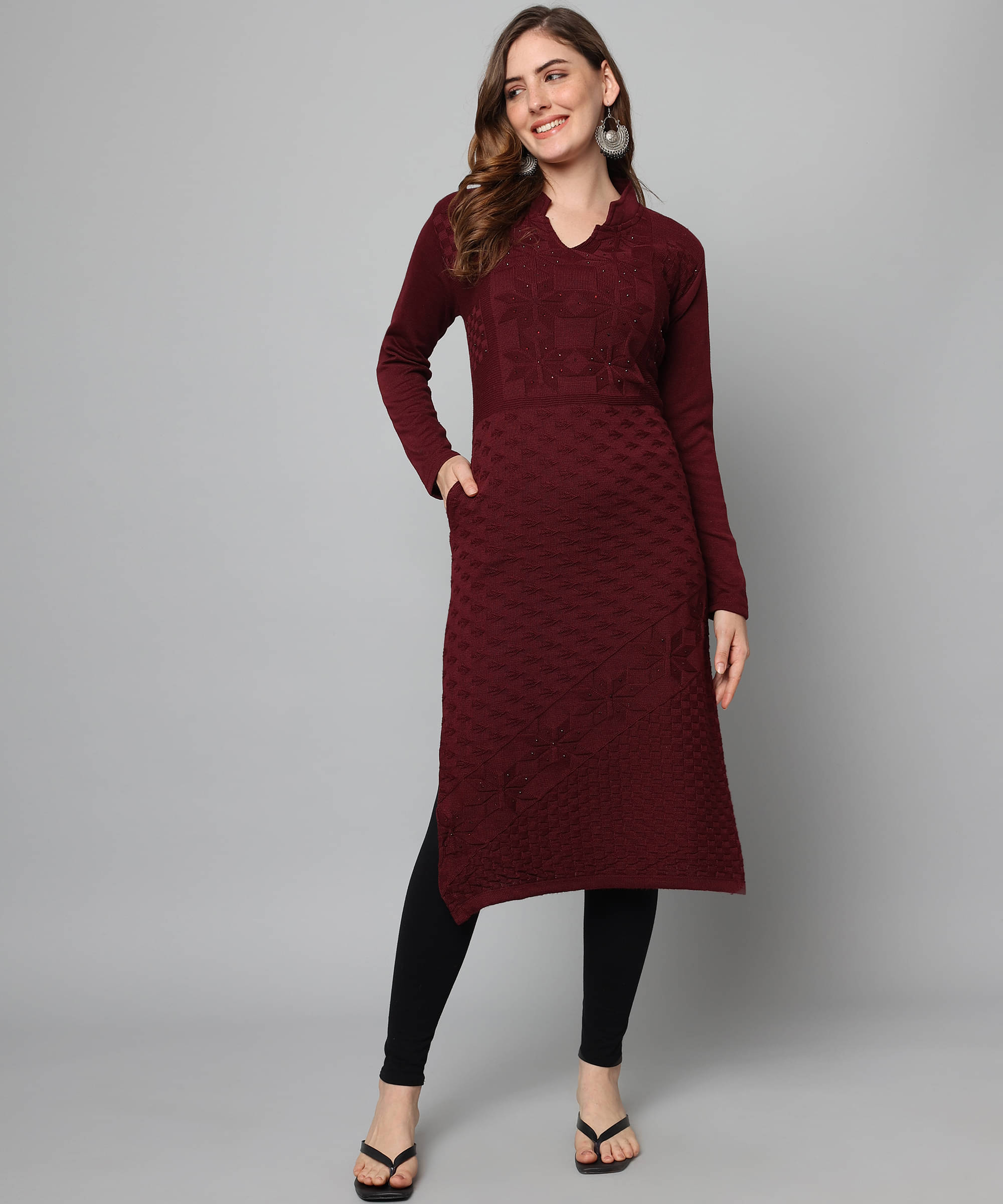     			Kilvested Women Woollen Solid Straight Kurti ( Maroon )