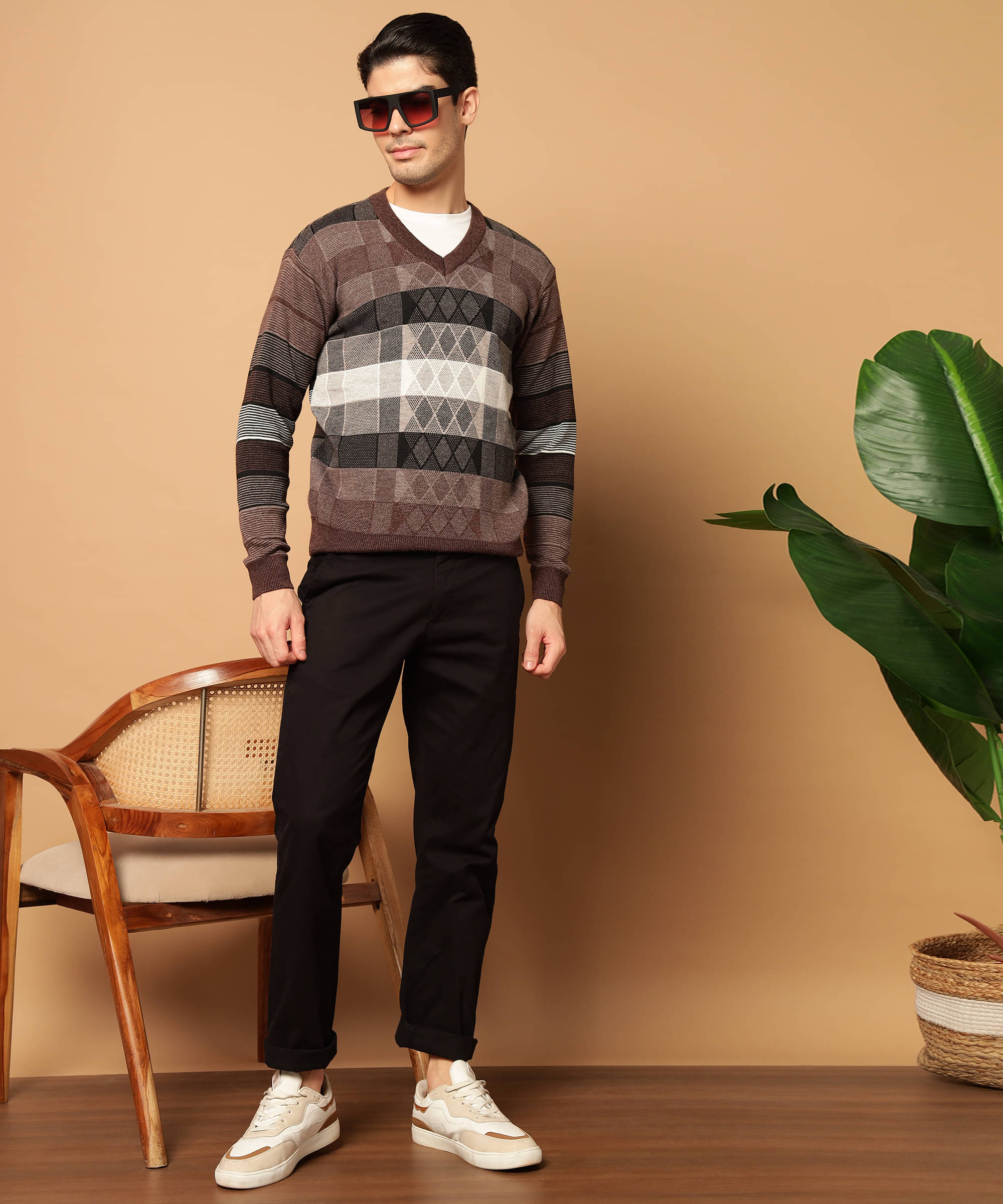 Kilvested Woollen Blend Round Neck Men's Full Sleeves Pullover Sweater - Coffee ( Pack of 1 ) Kilvested Woollen Blend Round Neck Men's Full Sleeves Pullover Sweater - Coffee ( Pack of 1 )