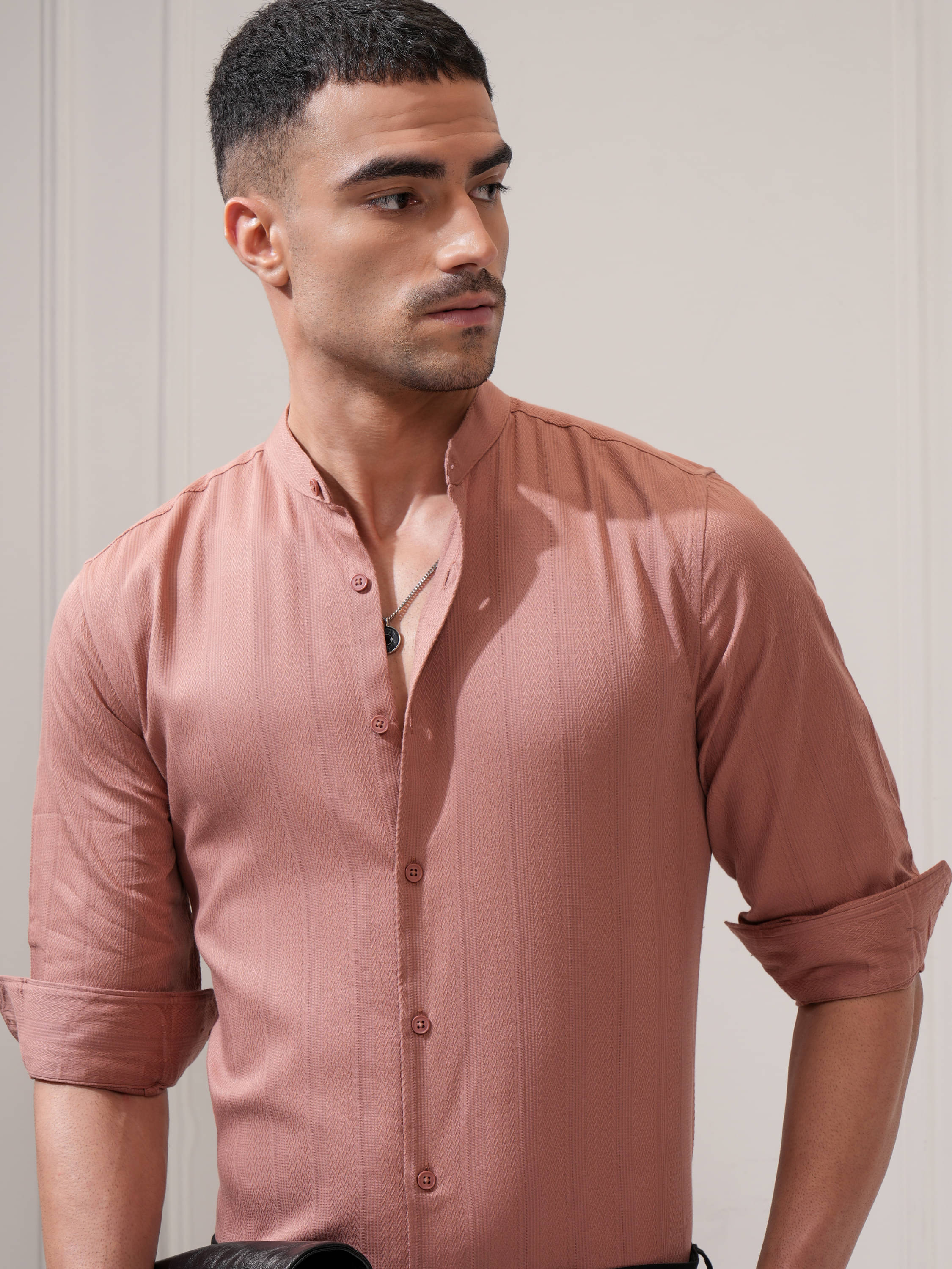     			Locomotive Cotton Blend Regular Fit Solids Full Sleeves Men's Casual Shirt - Brown ( Pack of 1 )