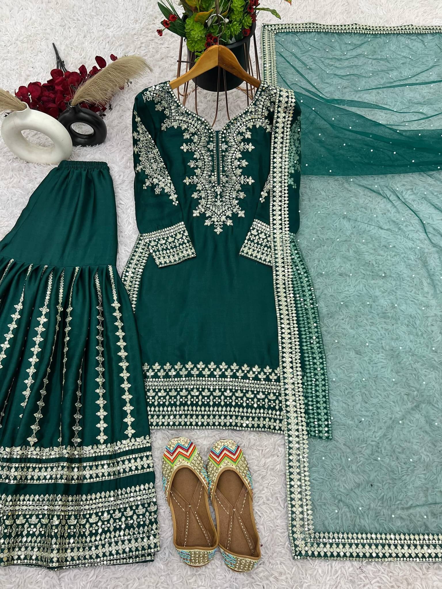     			Trandtid Women Silk Embroidered Straight Kurti With Palazzo ( Green )