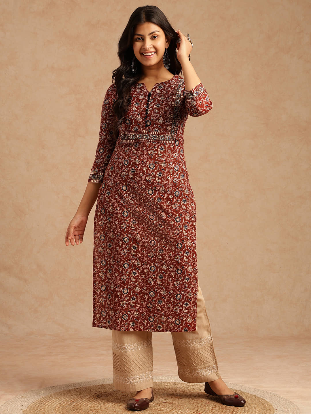 Vbuyz Women Cotton Printed Straight Kurti ( Brown ) - Kurtis, Tunics | Buy online on ZillyBuy