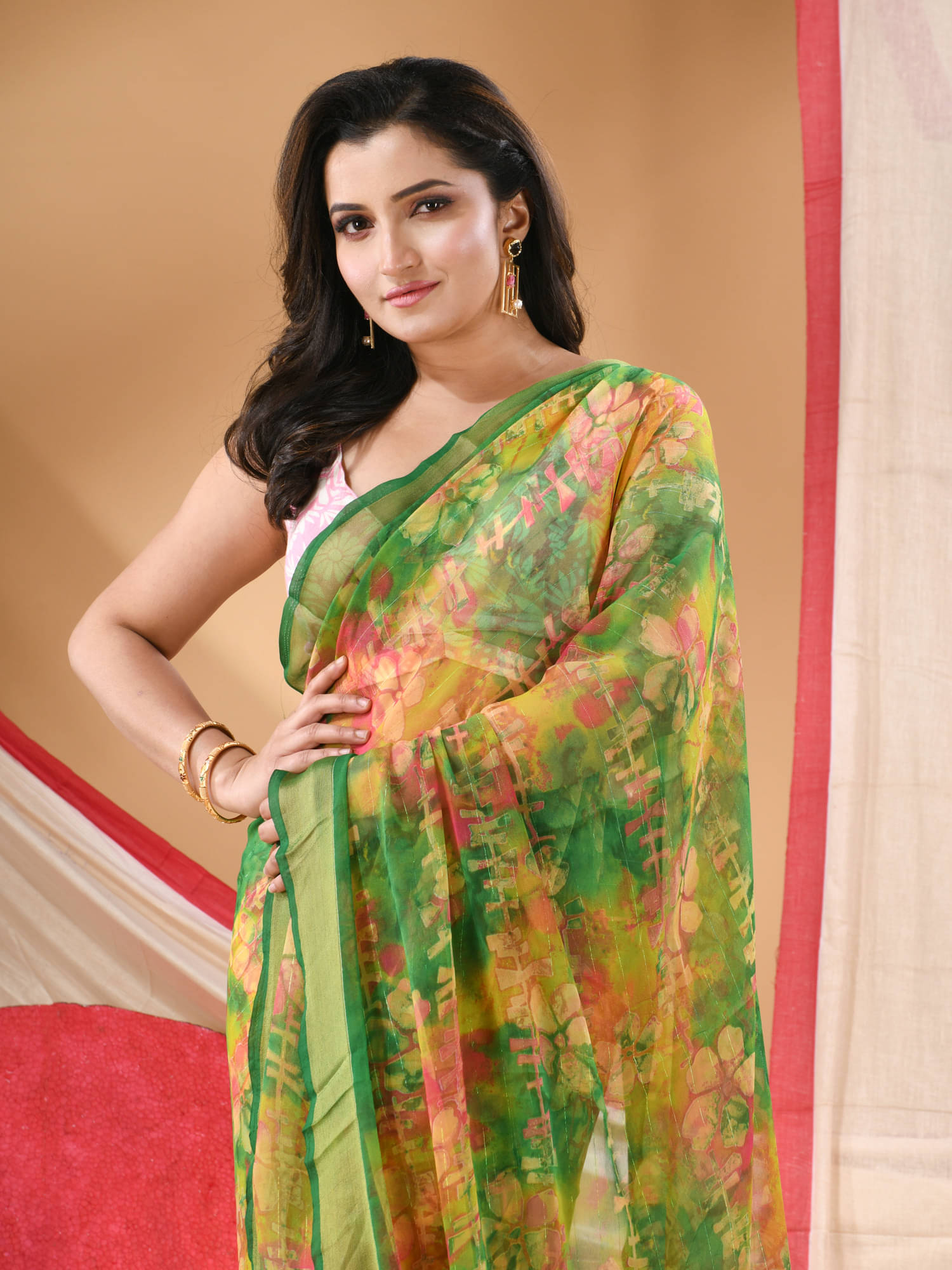     			Desh Bidesh Chiffon Self Design Regular Saree Without Blouse Piece ( Green )