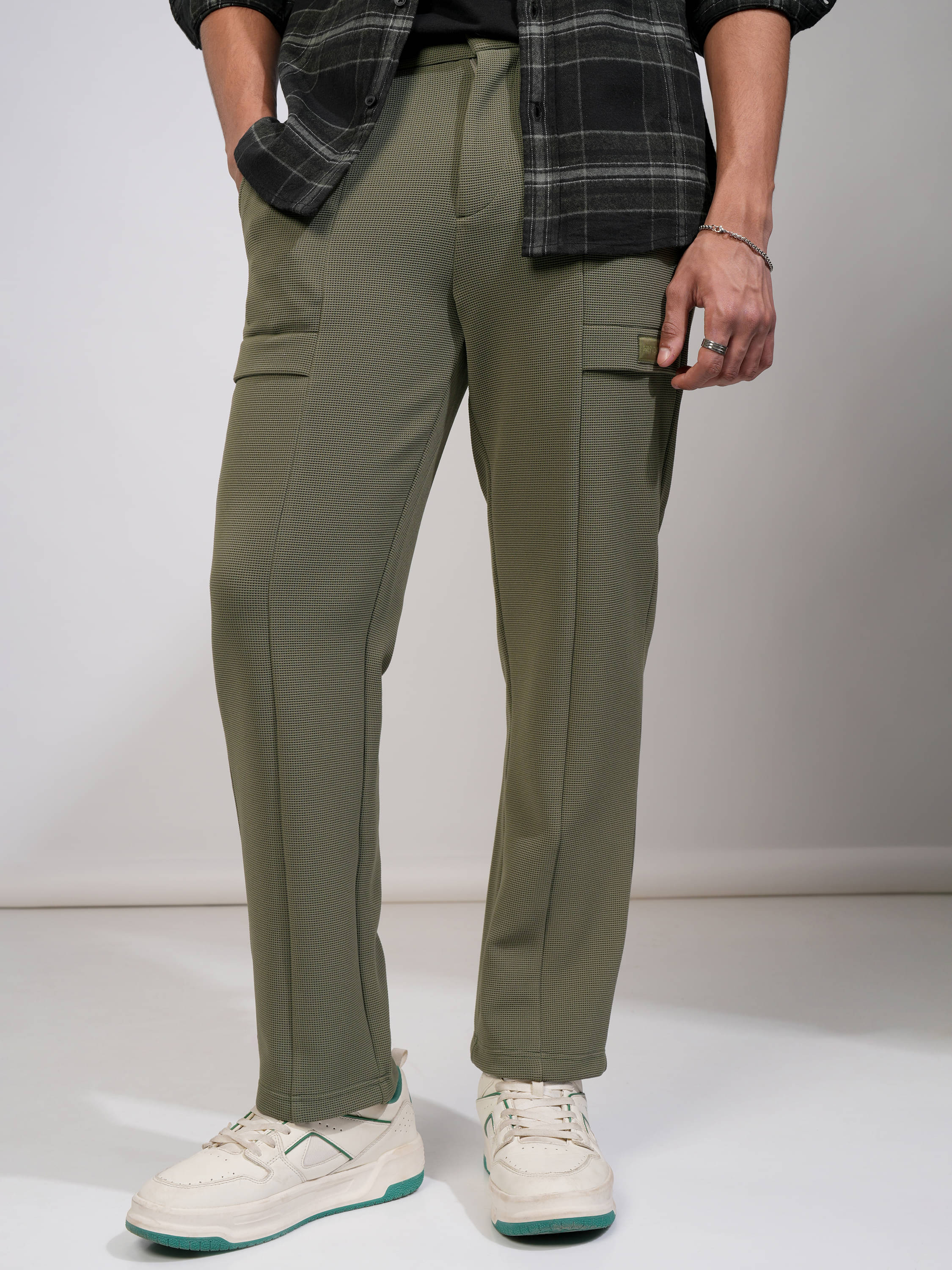     			Highlander Relax Men's Cargos - Olive ( Pack of 1 )