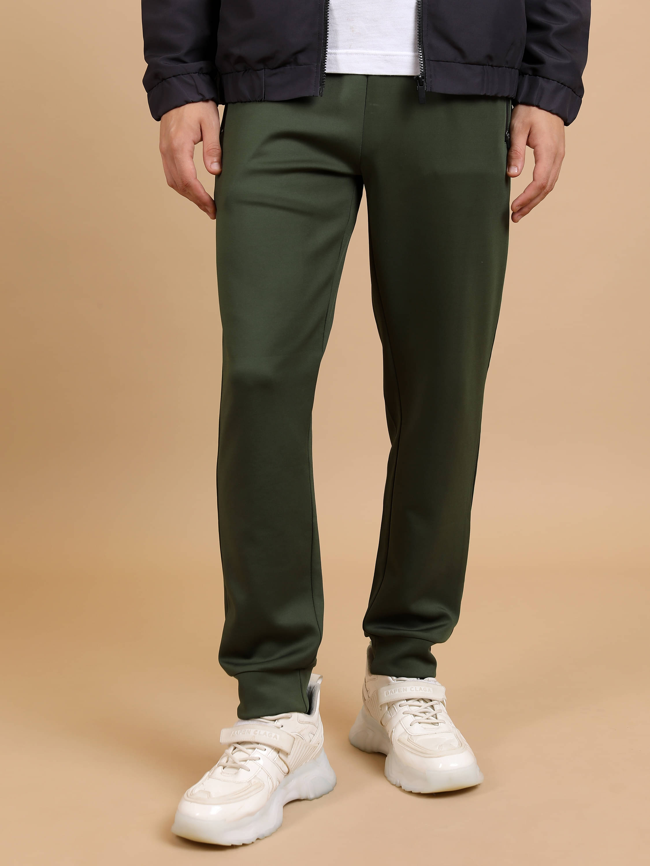     			Highlander Slim Men's Joggers - Green ( Pack of 1 )