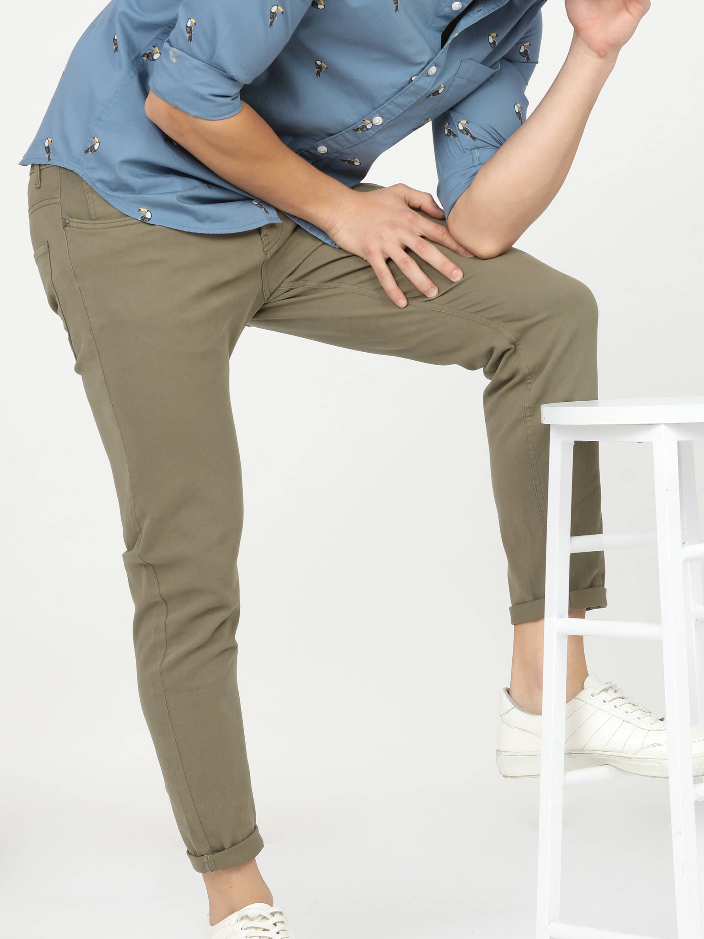     			Highlander Tapered Men's Chinos - Green ( Pack of 1 )