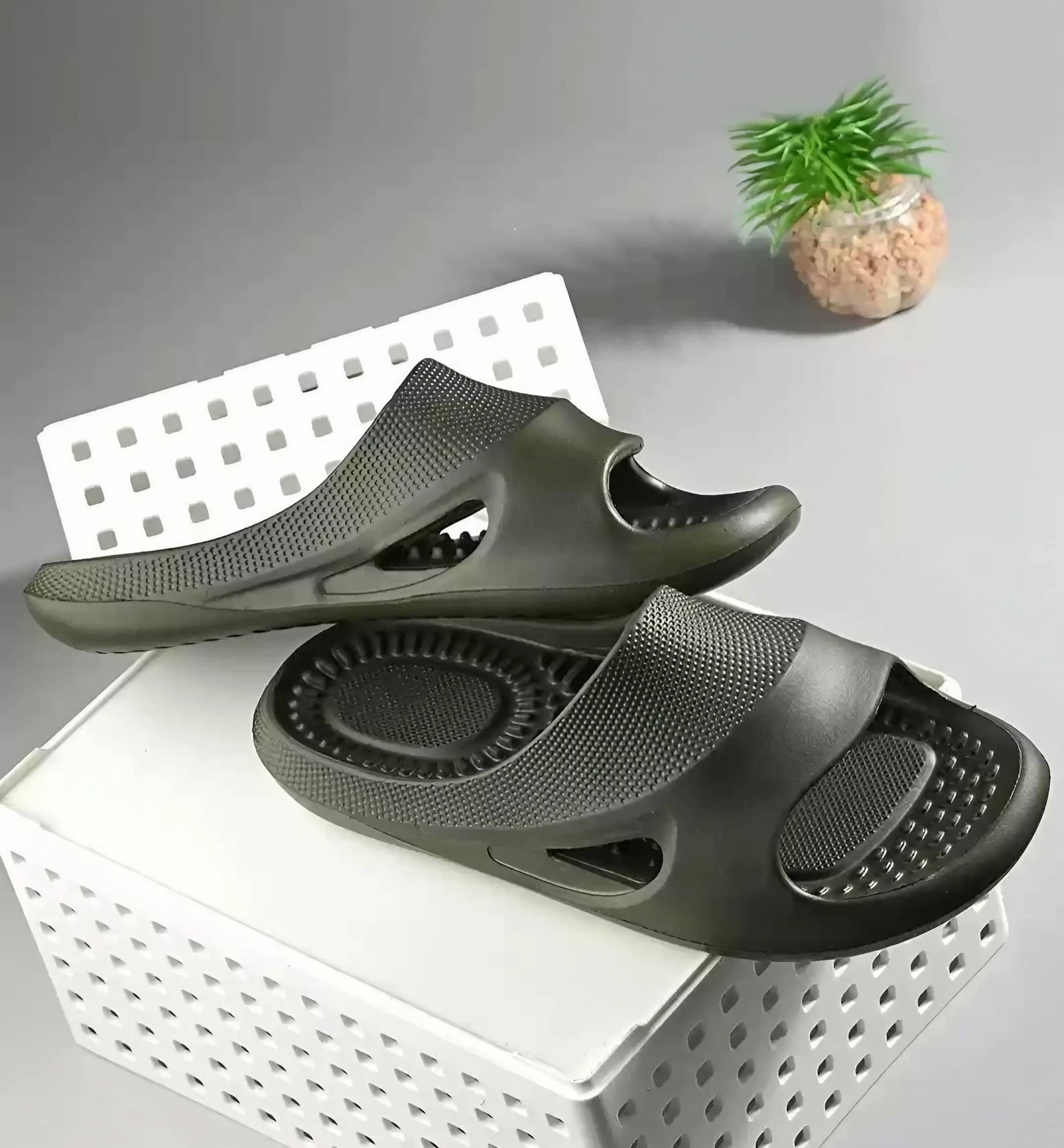 KNIEVL Light Grey Men's Slide Flip Flop
