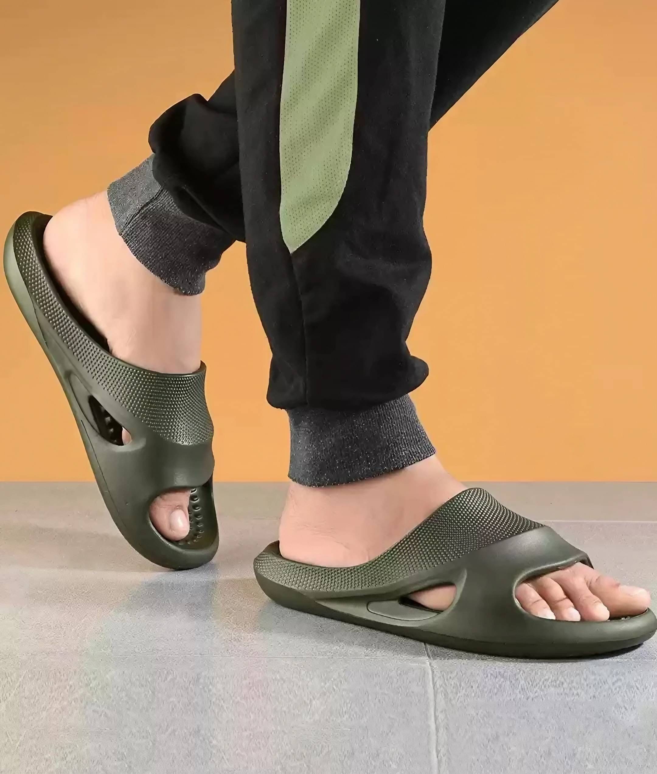     			KNIEVL Green Men's Slide Flip Flop