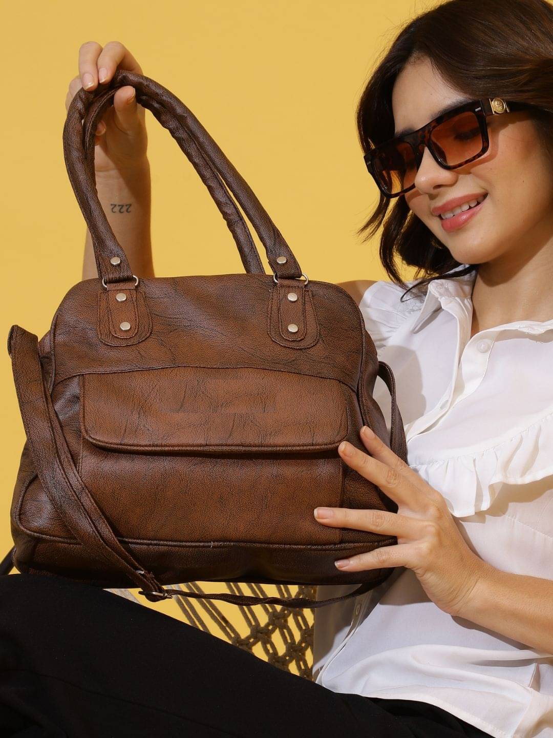     			Life Roads Handheld Bag PU Set of 1 ( Coffee )