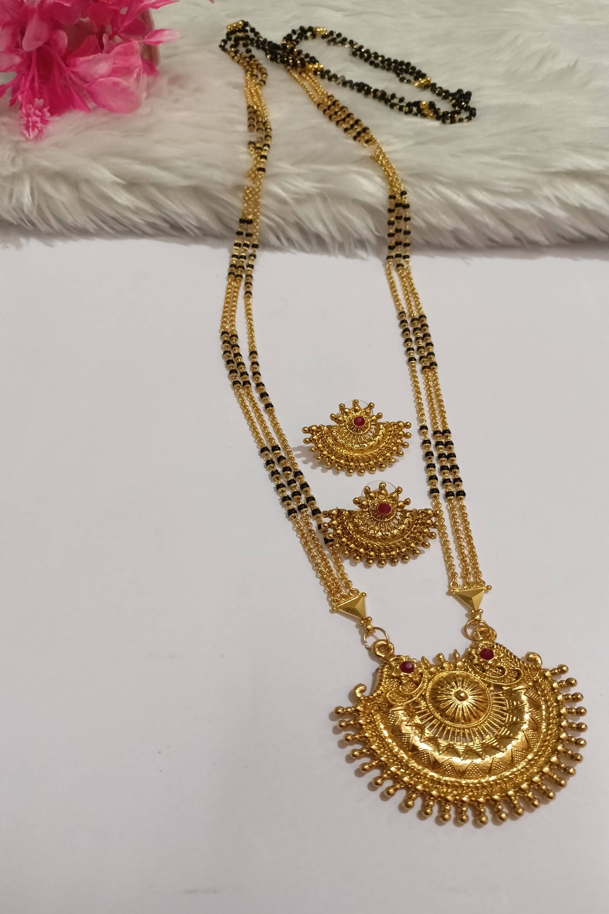 SAJSHRUNGAR JEWELLERY Yellow Mangalsutra Set ( Pack of 1 ) SAJSHRUNGAR JEWELLERY Yellow Mangalsutra Set ( Pack of 1 )