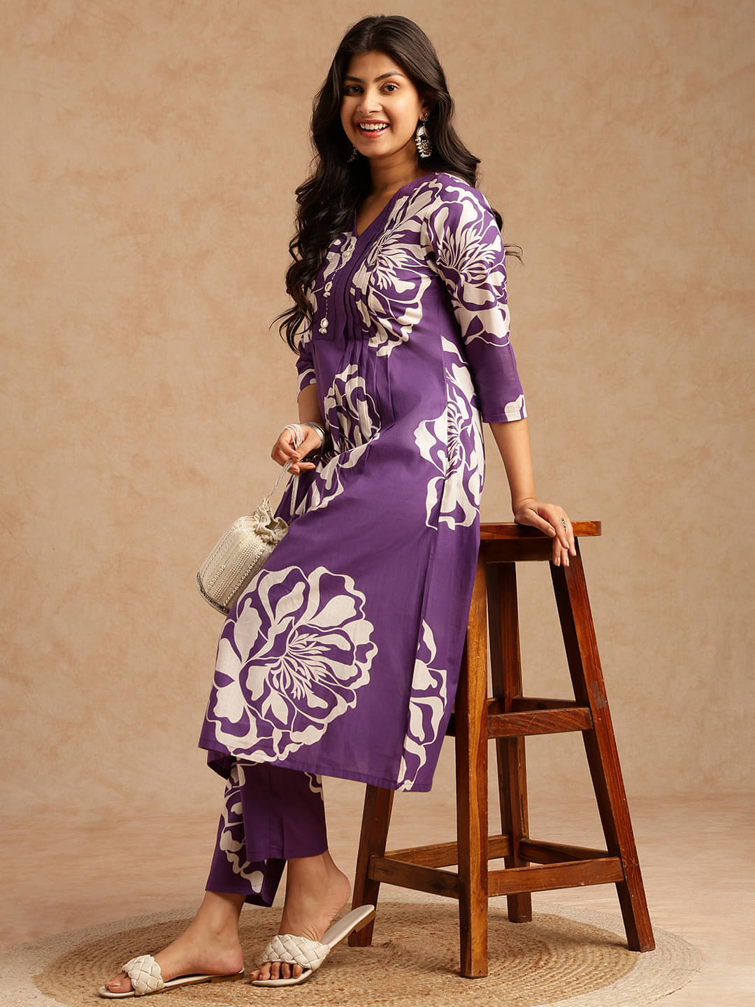 Vbuyz Women Cotton Printed A-Line Kurti With Pants ( Purple ) Vbuyz Women Cotton Printed A-Line Kurti With Pants ( Purple )
