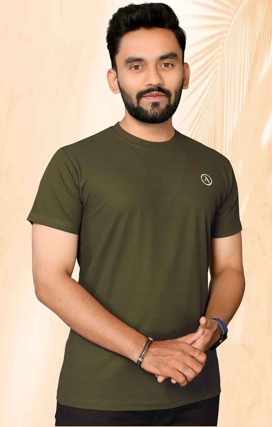 ANAND SAREES Men Polyester Regular Fit Solid T-Shirt ( GREEN ) ANAND SAREES Men Polyester Regular Fit Solid T-Shirt ( GREEN )