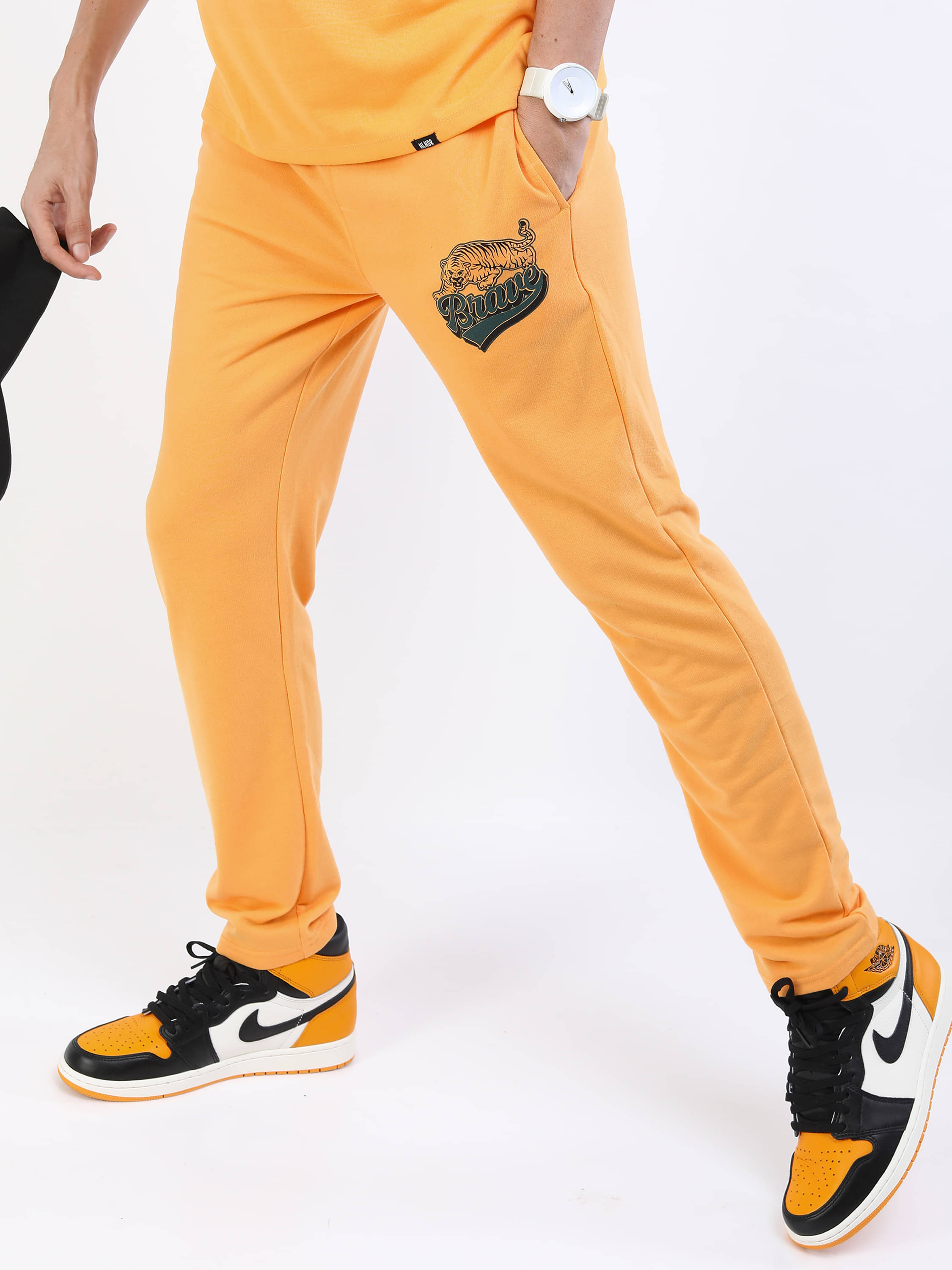 Highlander Yellow Polyester Men's Trackpants ( Pack of 1 ) Highlander Yellow Polyester Men's Trackpants ( Pack of 1 )