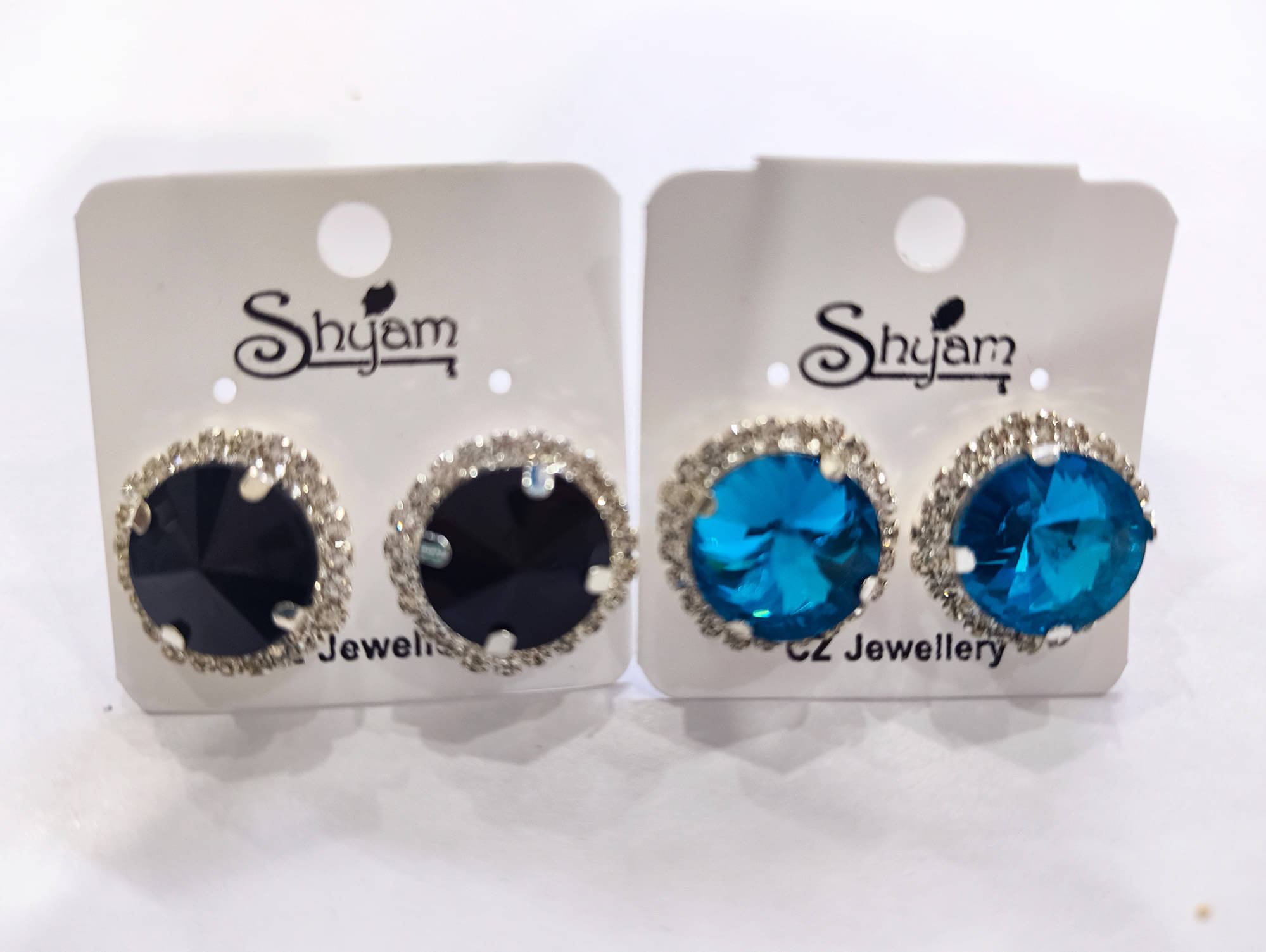     			Mehak Creation Multicolor Stud Earrings ( Pack of 3 )
