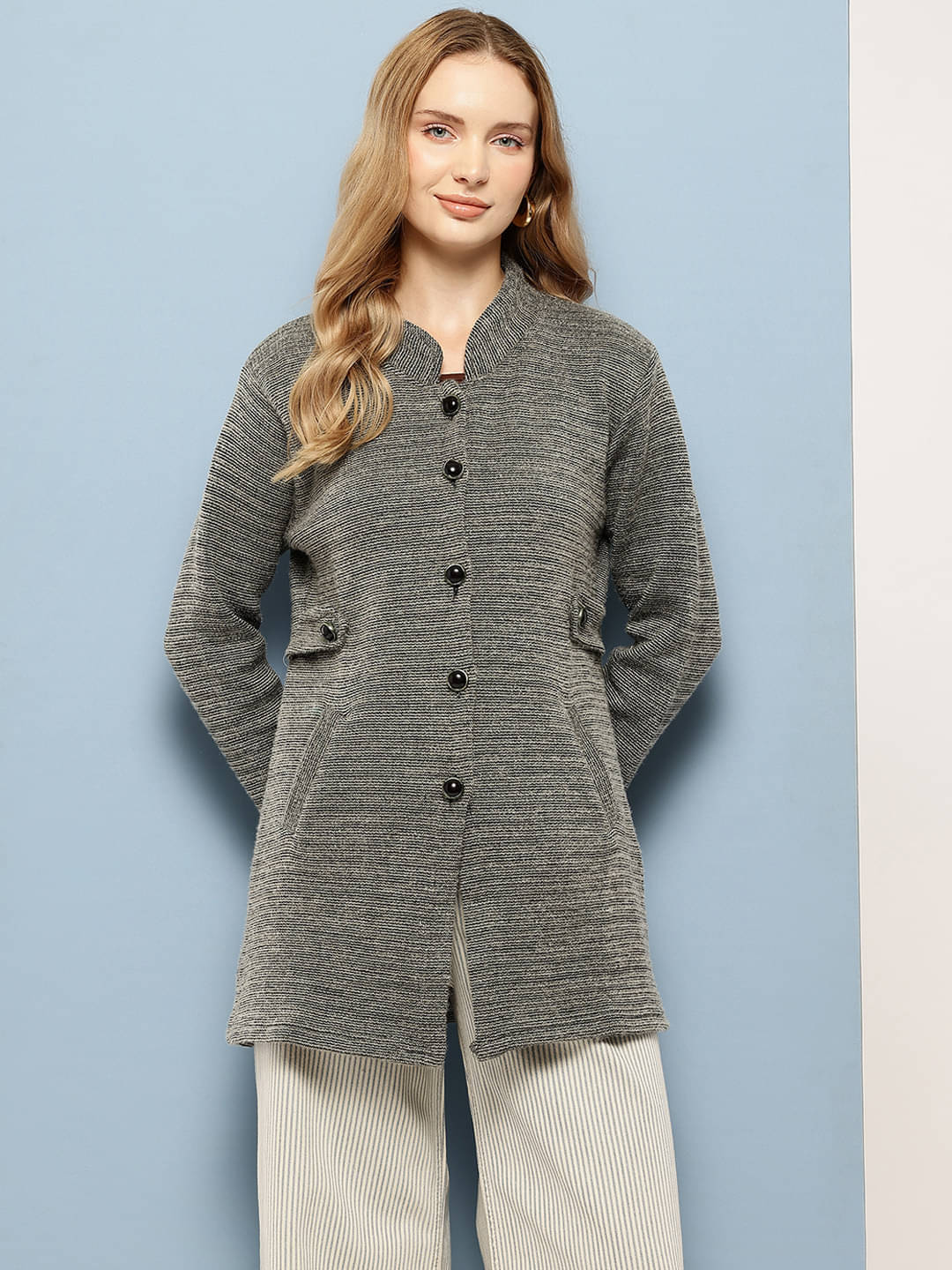     			Aarika Woollen Regular Collar Women's Buttoned Cardigans - Green ( Pack of 1 )