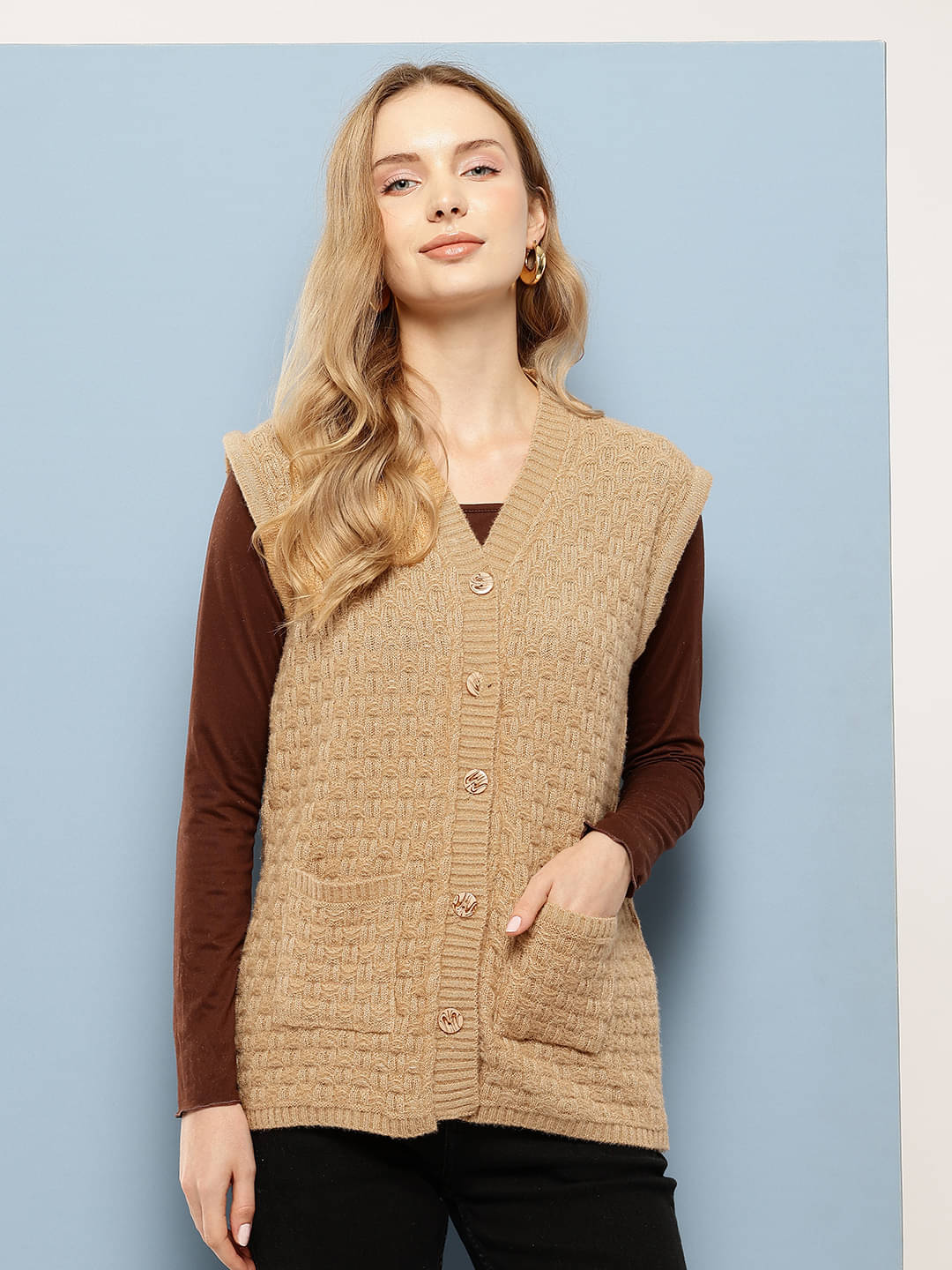 Aarika Woollen V Neck Women's Buttoned Cardigans - Beige ( Pack of 1 ) Aarika Woollen V Neck Women's Buttoned Cardigans - Beige ( Pack of 1 )