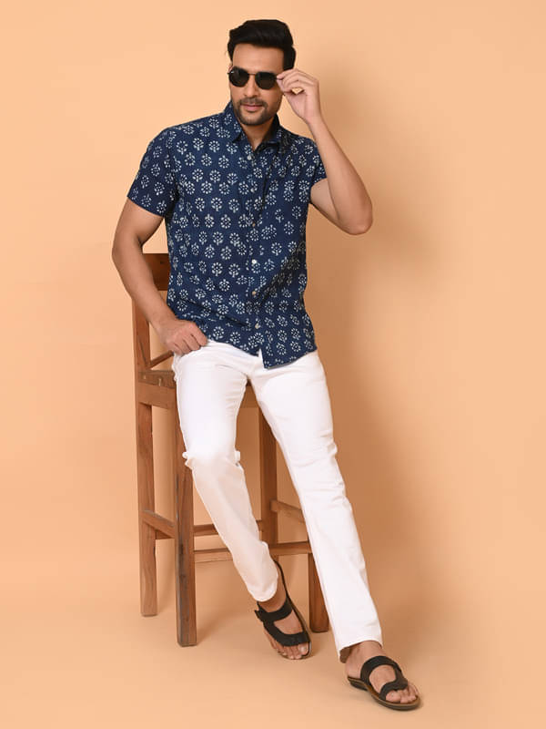 Goodhand 100% Cotton Regular Fit Printed Half Sleeves Men's Casual Shirt - Blue ( Pack of 1 )     			Goodhand 100% Cotton Regular Fit Printed Half Sleeves Men's Casual Shirt - Blue ( Pack of 1 )