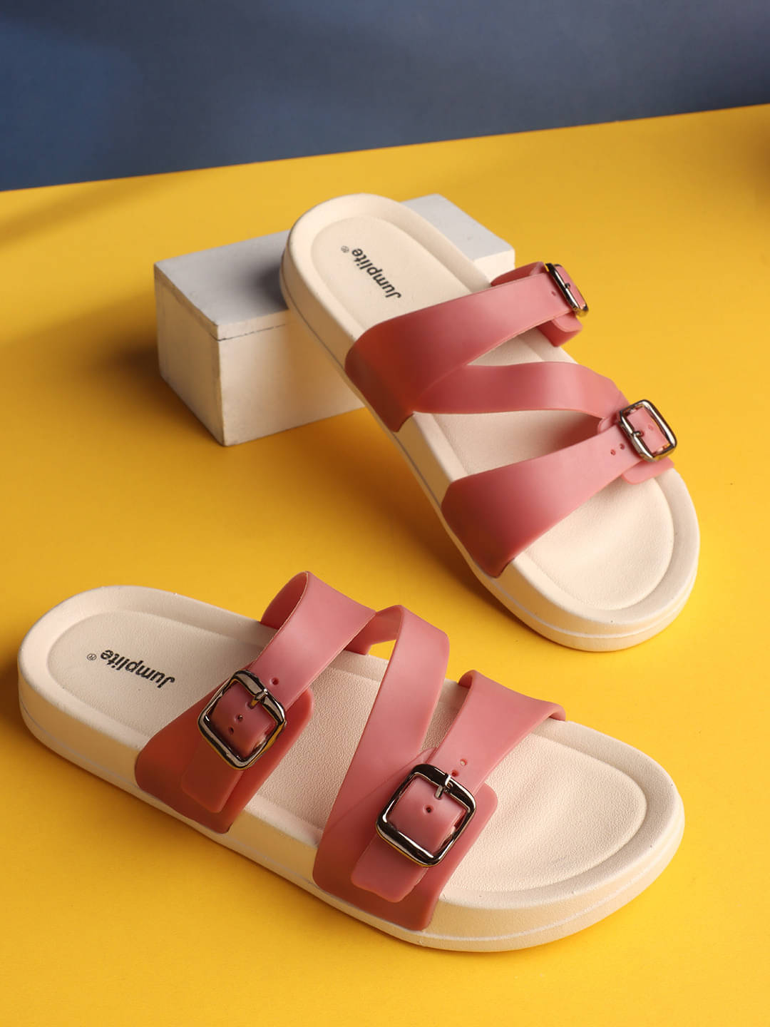    			JUMPLITE Pink Women's Slipper