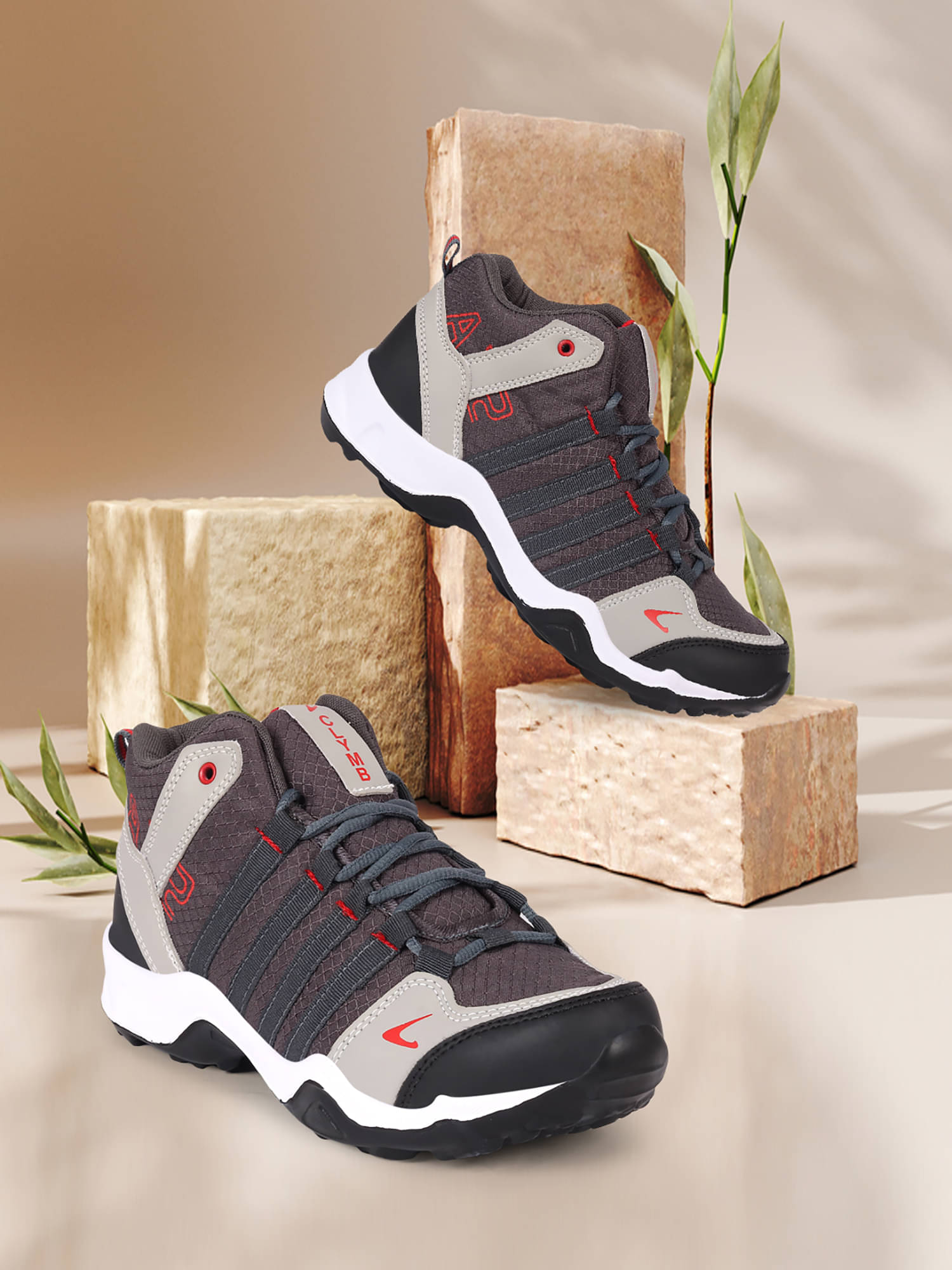     			Qrite Red Men's Sports Running Shoes