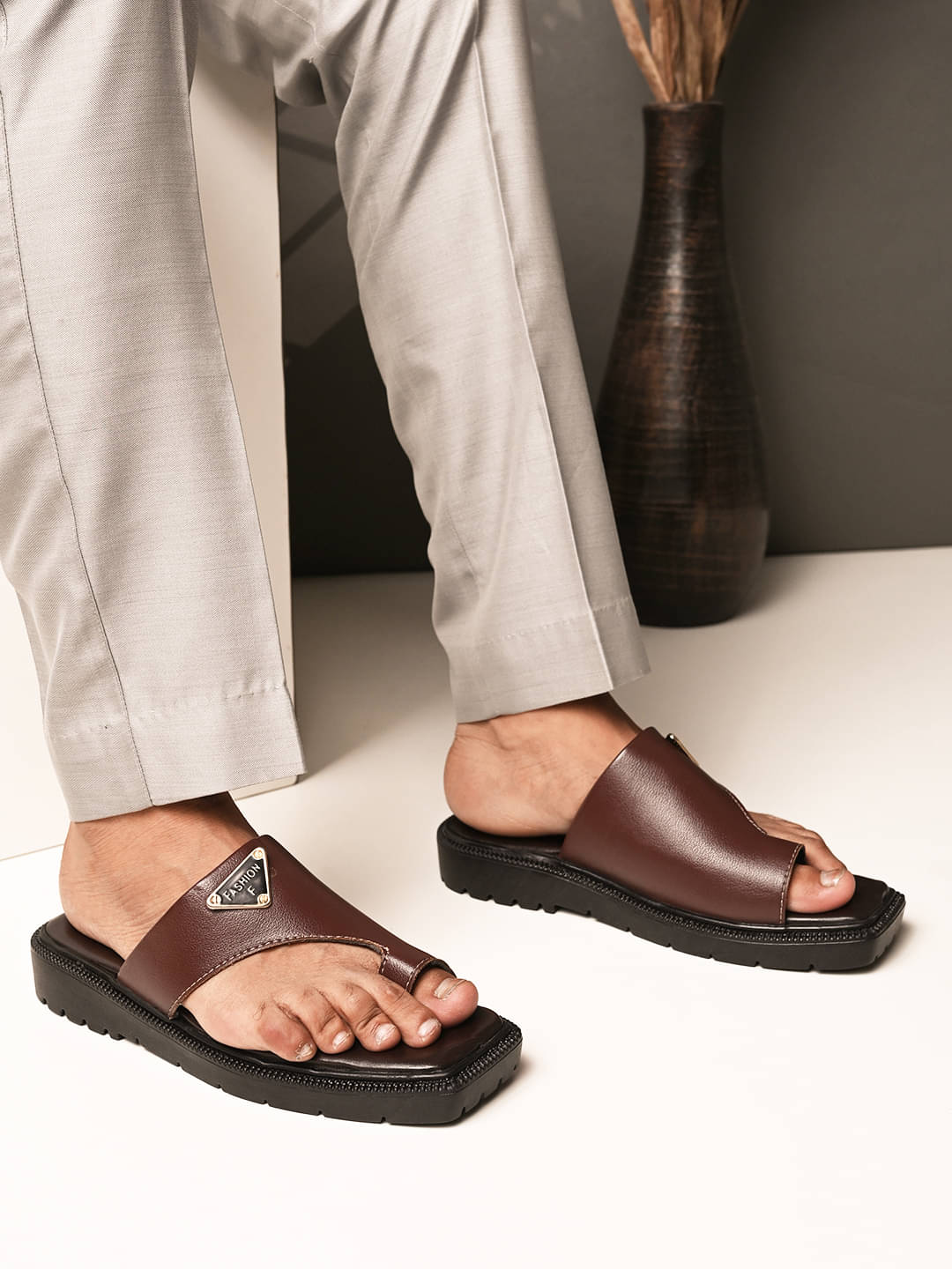     			Real Bliss Brown Men's Leather Slipper