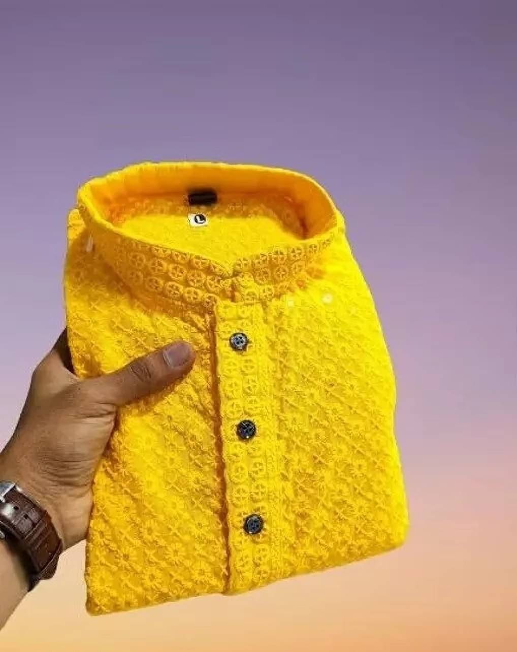     			ANYFAB Yellow Viscose Men's Regular Kurta ( Pack of 1 )