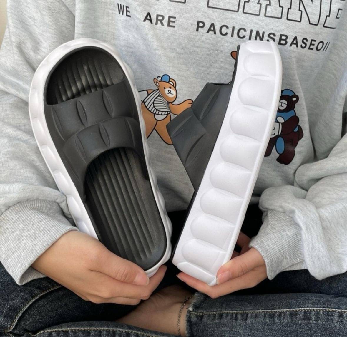     			FUSEOWL Black Women's Thong Flip Flop