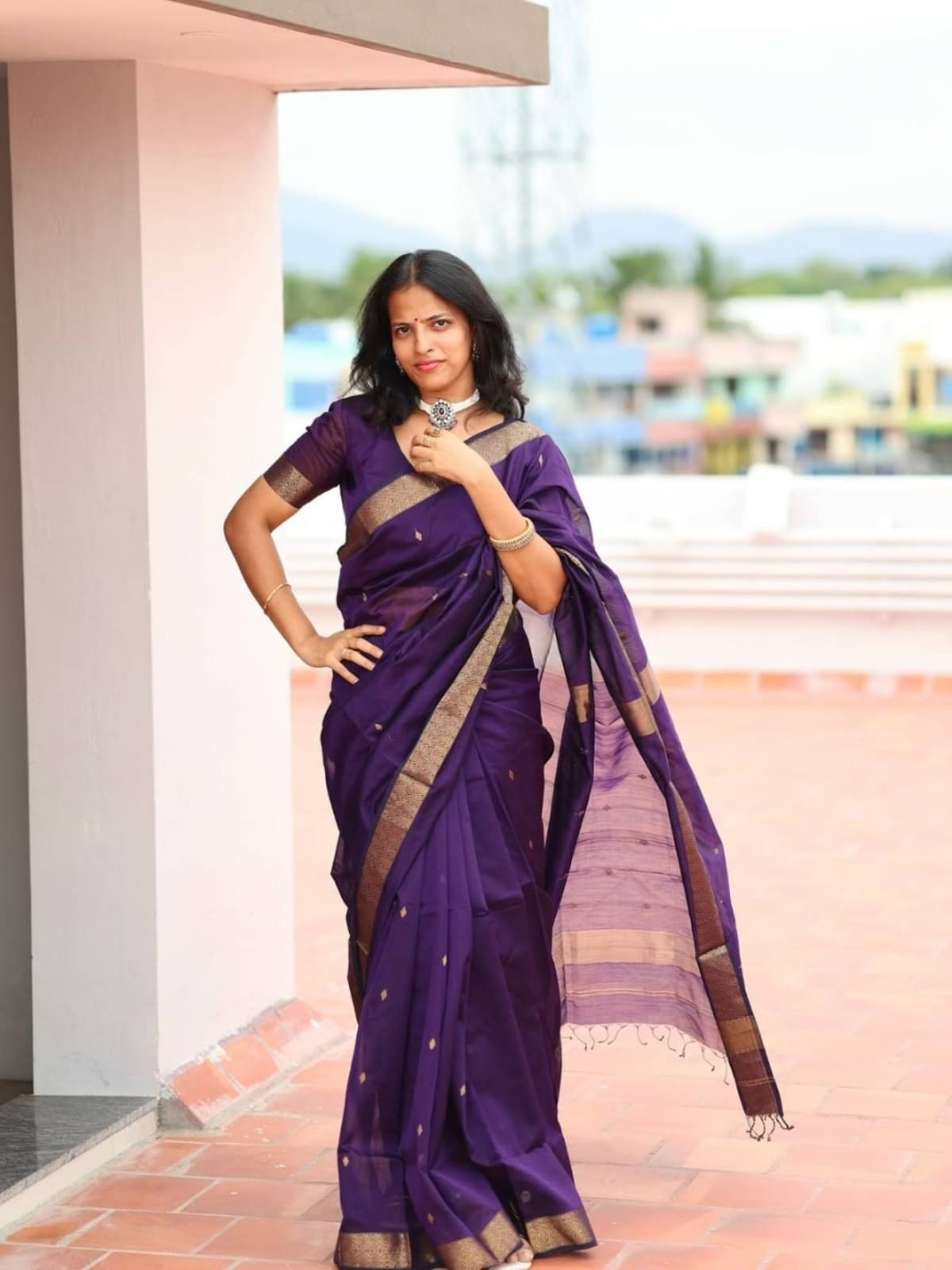    			Flosive Art Silk Striped Banarasi saree With Unstitched Blouse Piece ( Purple )