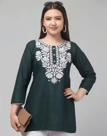     			Idrishi production Women Cotton Silk Embellished Straight Kurti ( Green )