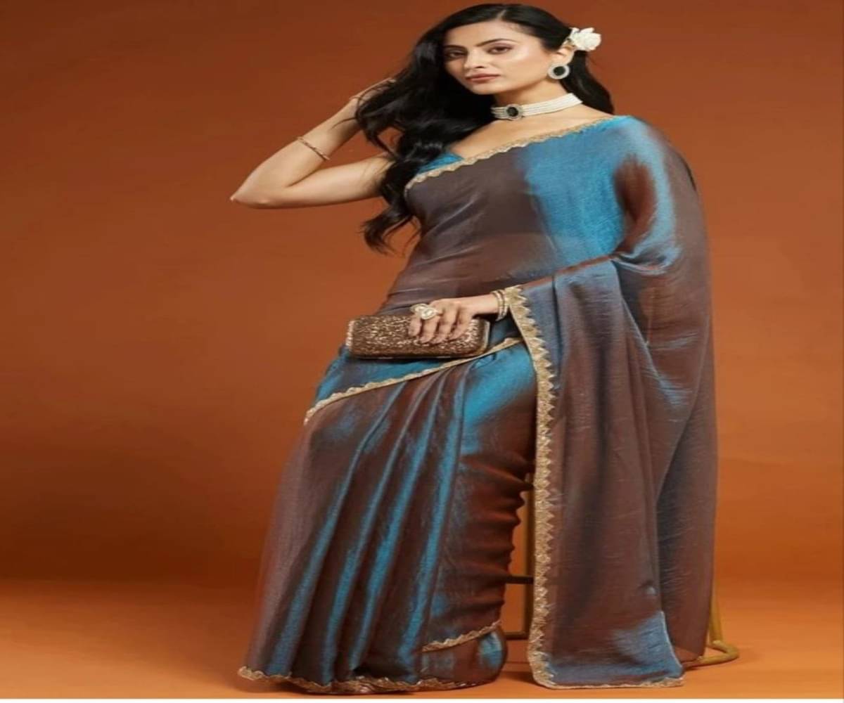     			Meetcreation Jimmy Choo Solid Bomkai Saree With Unstitched Blouse Piece ( Gold,LightBLue,Charcoal )