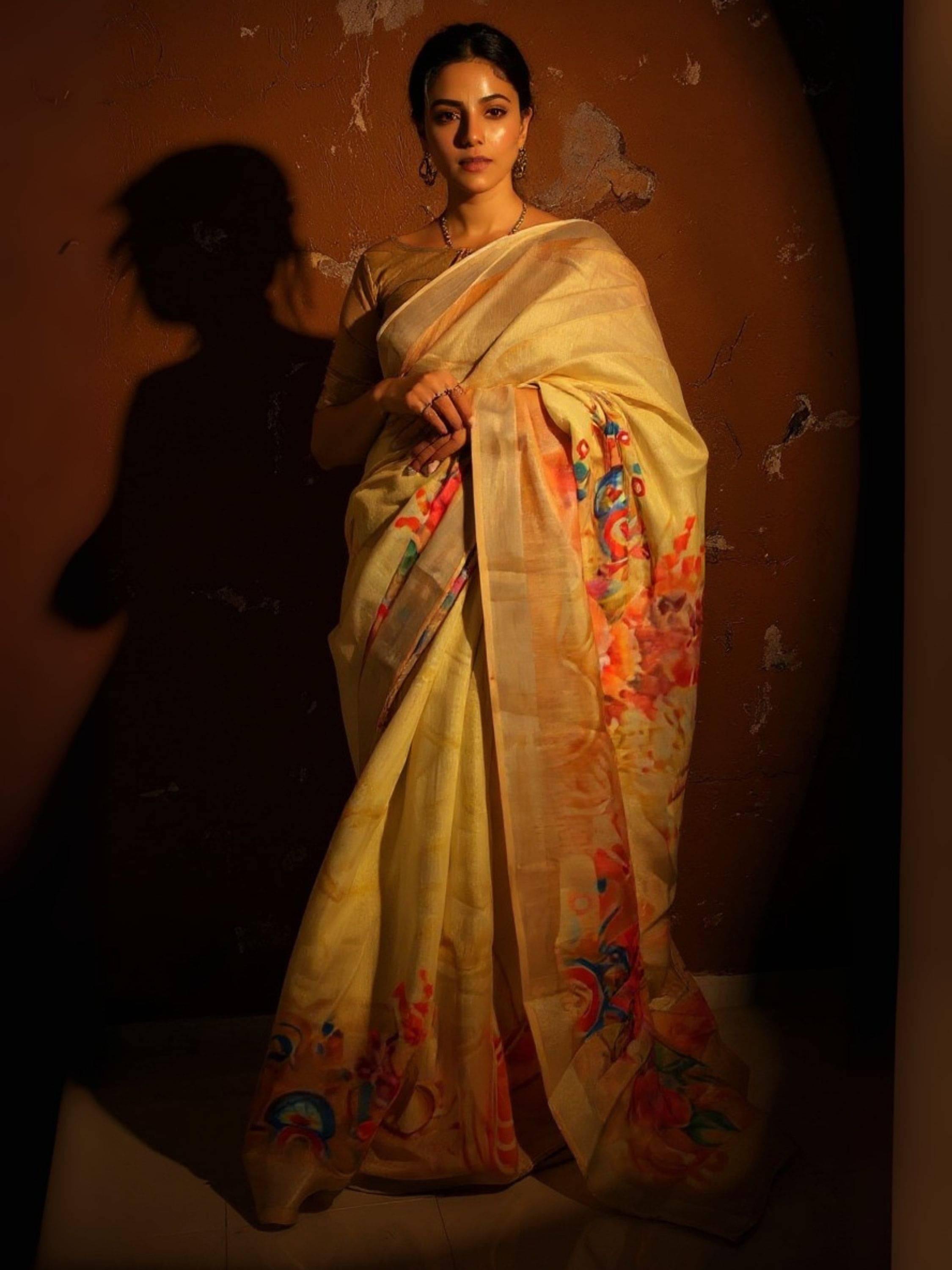     			Niza Fashion Cotton Printed Regular Saree With Unstitched Blouse Piece ( Cream )