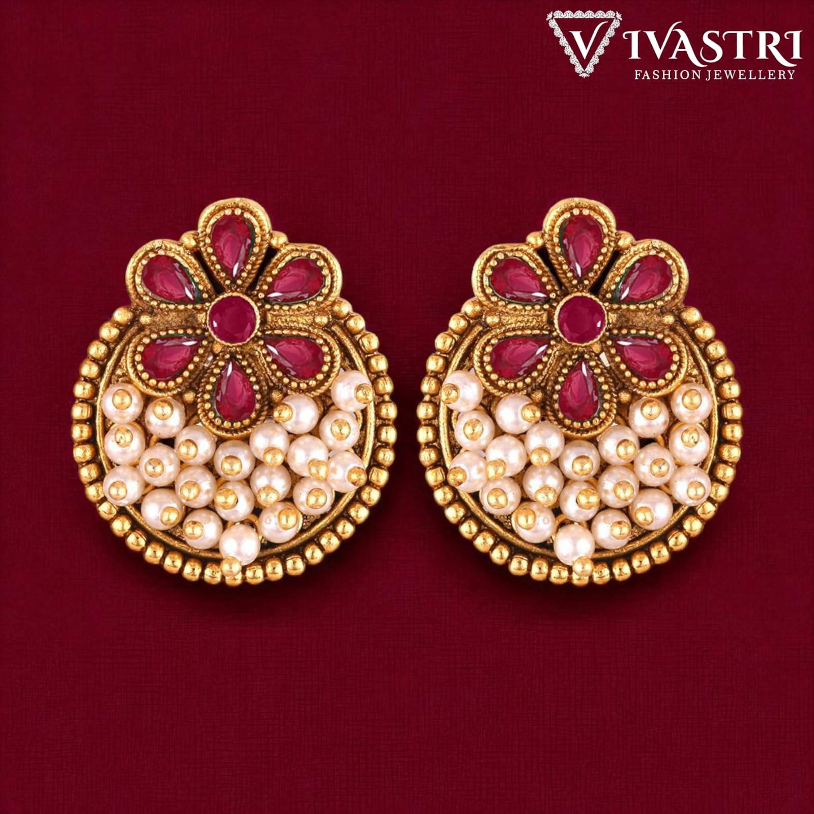     			VIVASTRI Golden Stud Earrings ( Pack of 1 )