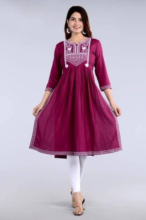     			kurti master Women Rayon Embroidered Anarkali Kurti ( Wine )