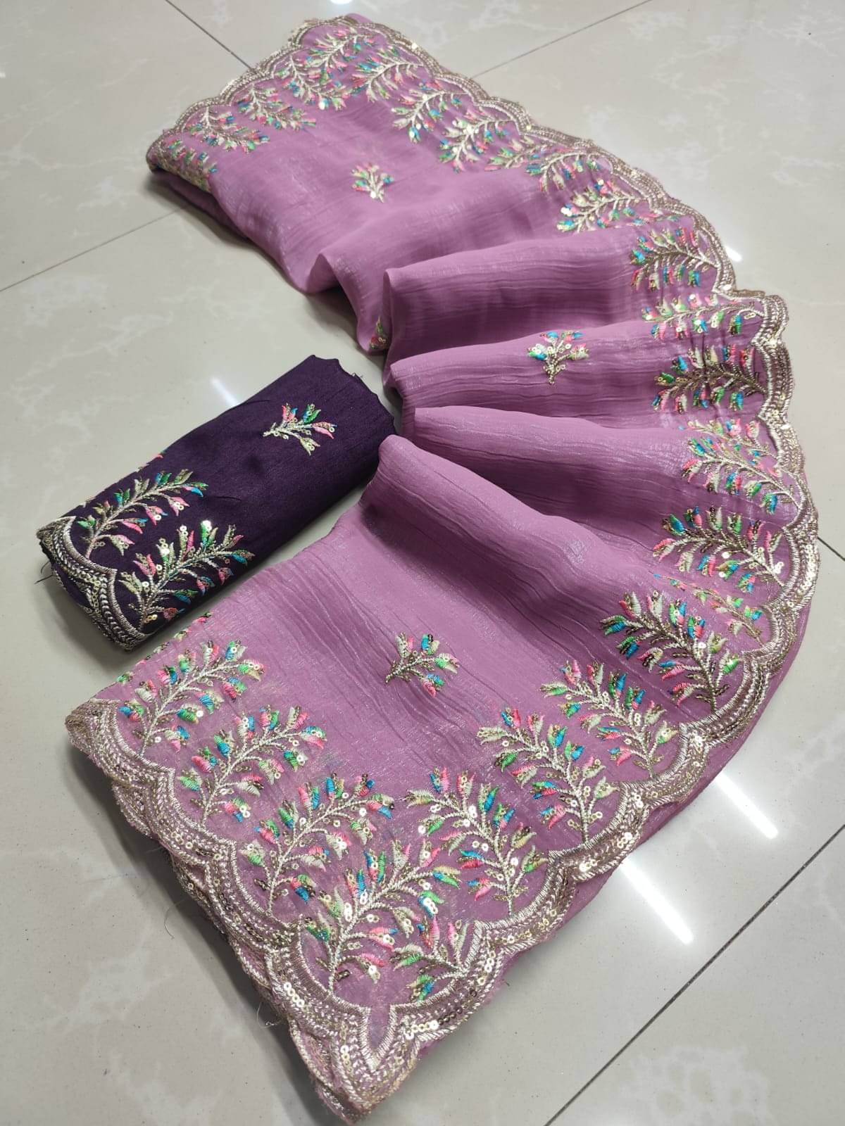     			Avenue Creation Chiffon Embroidered Regular Saree With Unstitched Blouse Piece ( Purple )