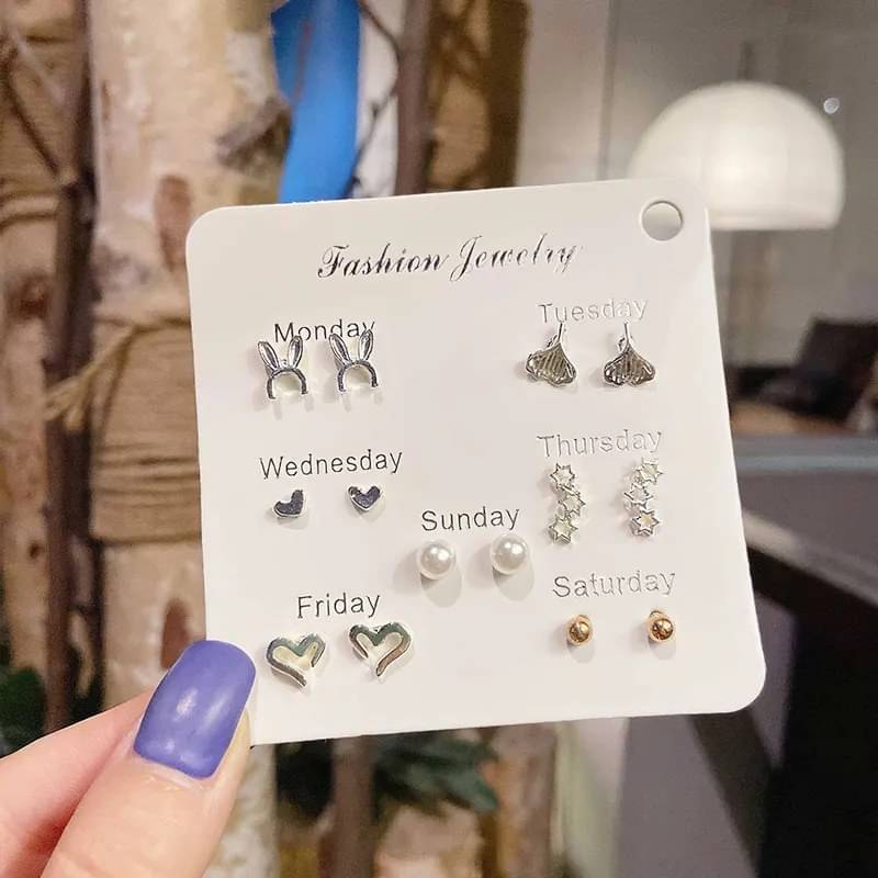     			Buetie Silver Drop Earrings ( Pack of 1 )