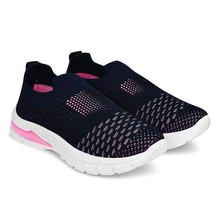     			COOPERWINGS - Black Women's Running Shoes