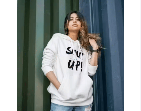     			Idrishi production Woollen Women's Non Zippered Sweatshirt ( White )