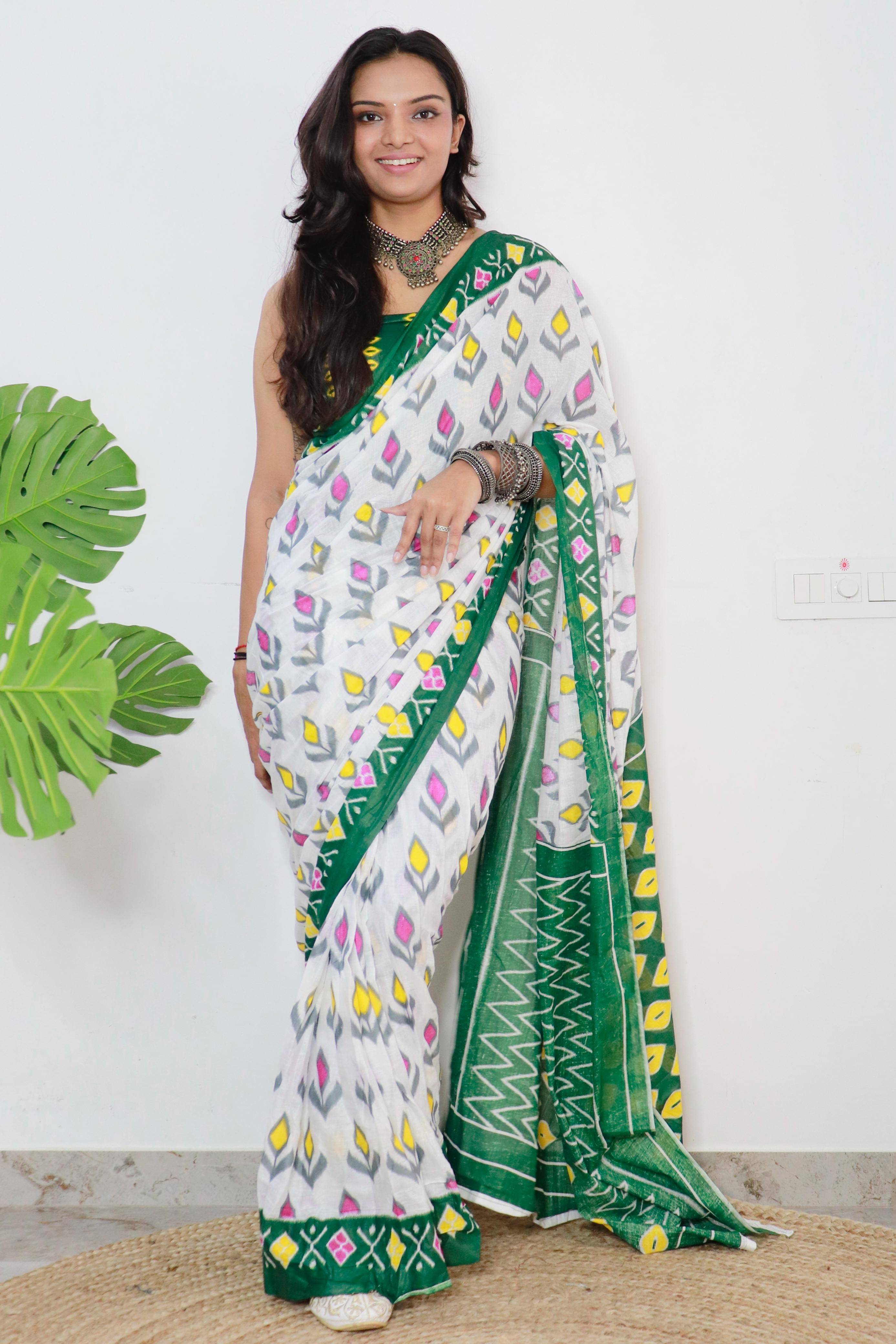     			PANZORA Cotton Blend Printed Regular Saree With Unstitched Blouse Piece ( Off White )