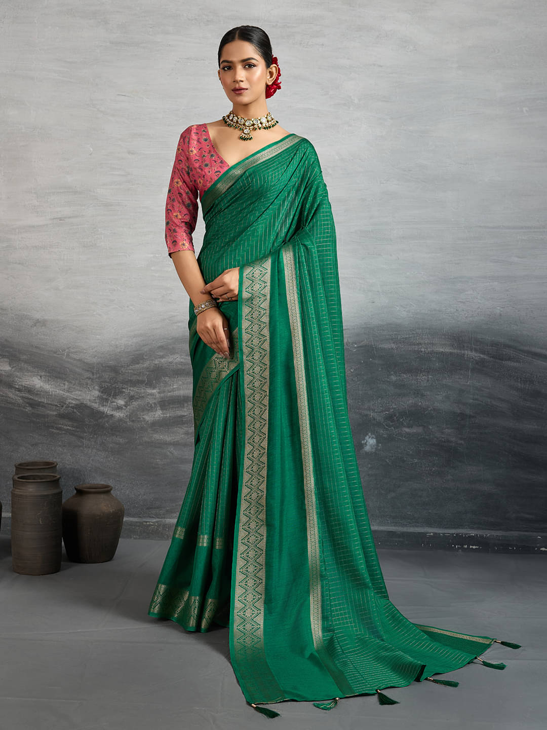 PANZORA Cotton Blend Solid Regular Saree With Unstitched Blouse Piece ( Green ) PANZORA Cotton Blend Solid Regular Saree With Unstitched Blouse Piece ( Green )