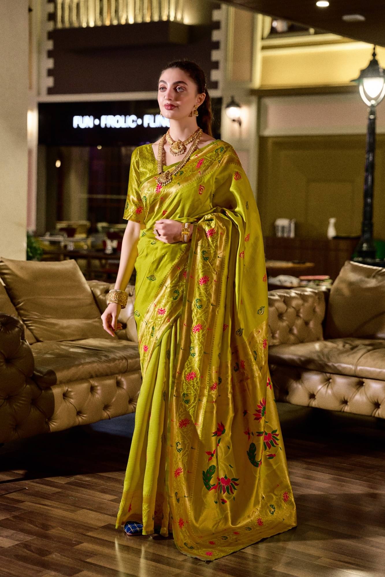     			PANZORA Silk Solid Regular Saree With Unstitched Blouse Piece ( Olive )