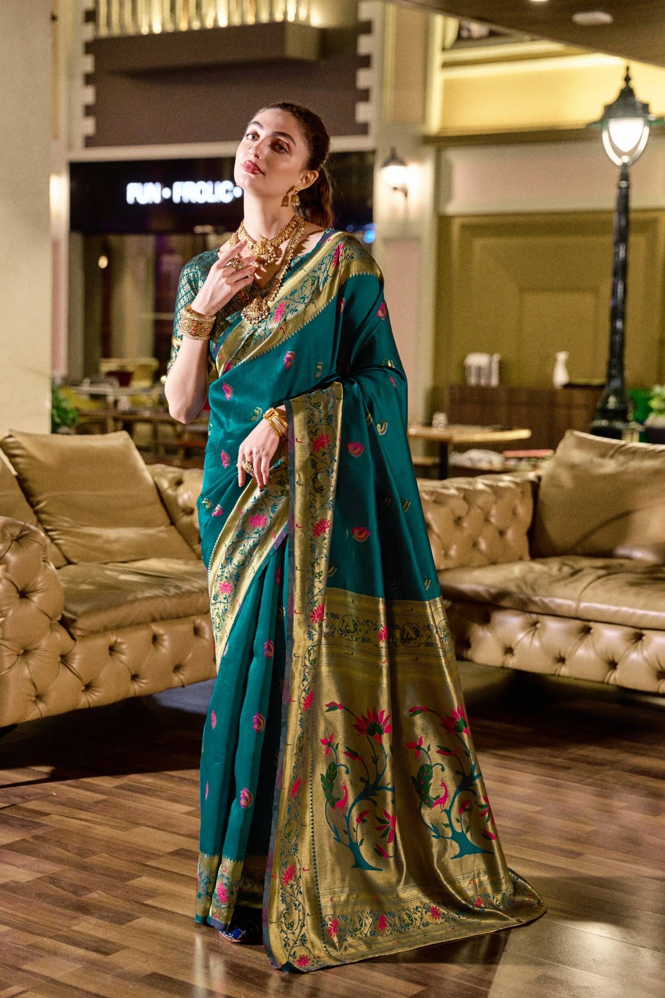     			PANZORA Silk Solid Regular Saree With Unstitched Blouse Piece ( Teal )