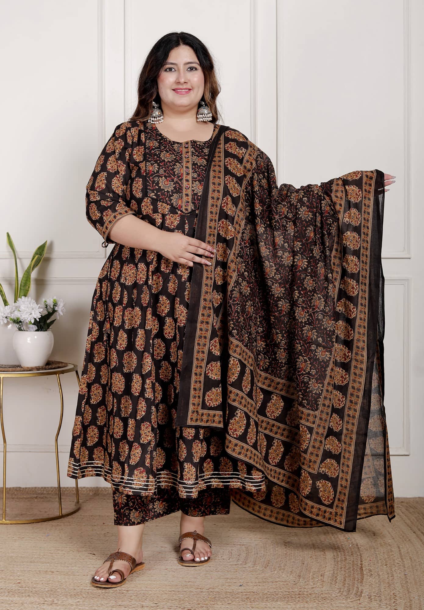 Swasti Women Cotton Printed Anarkali Kurti With Pants ( Black )